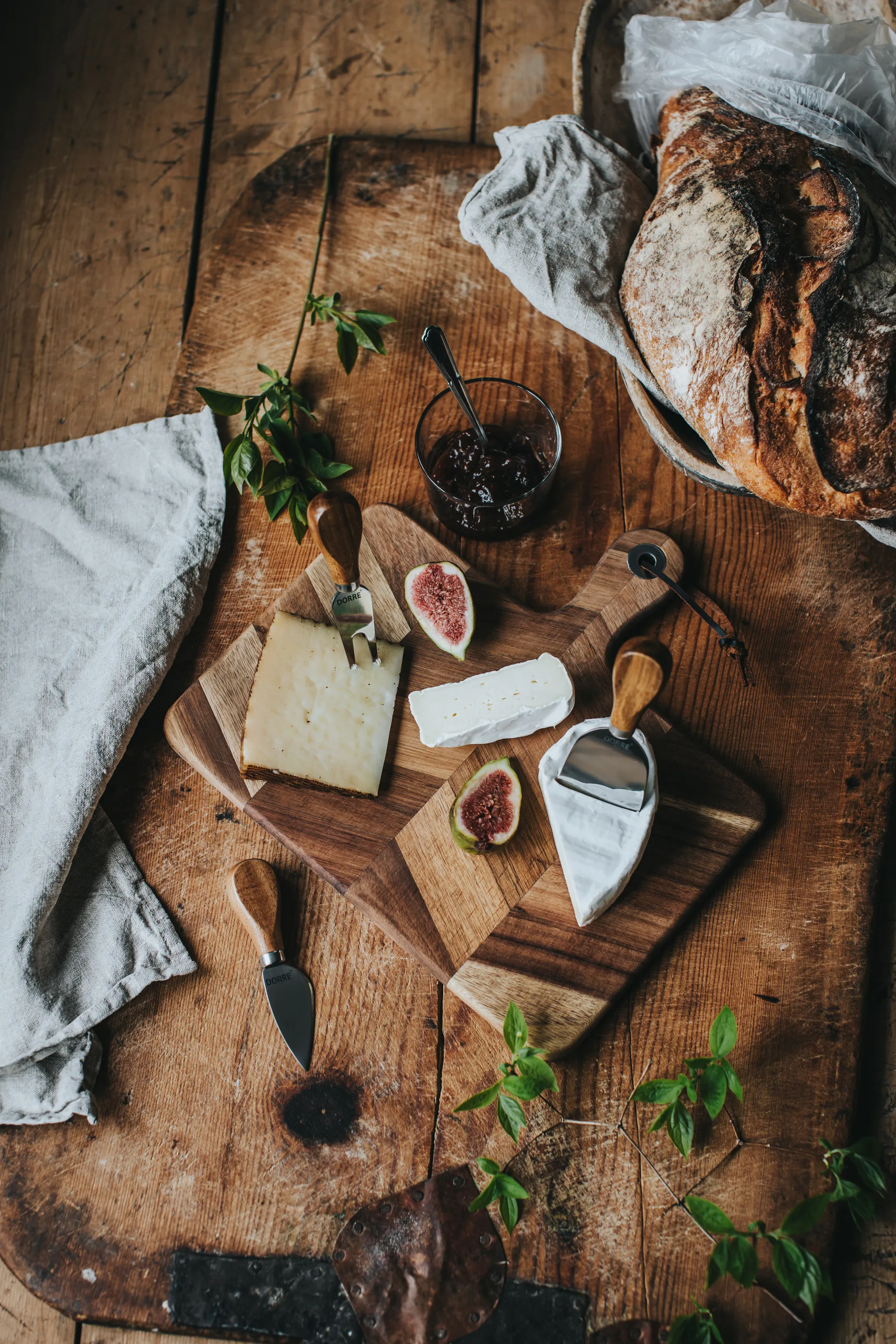 Ollie Ostbricka fiskbensmönster 4 delar, FSC Akacia Dorre