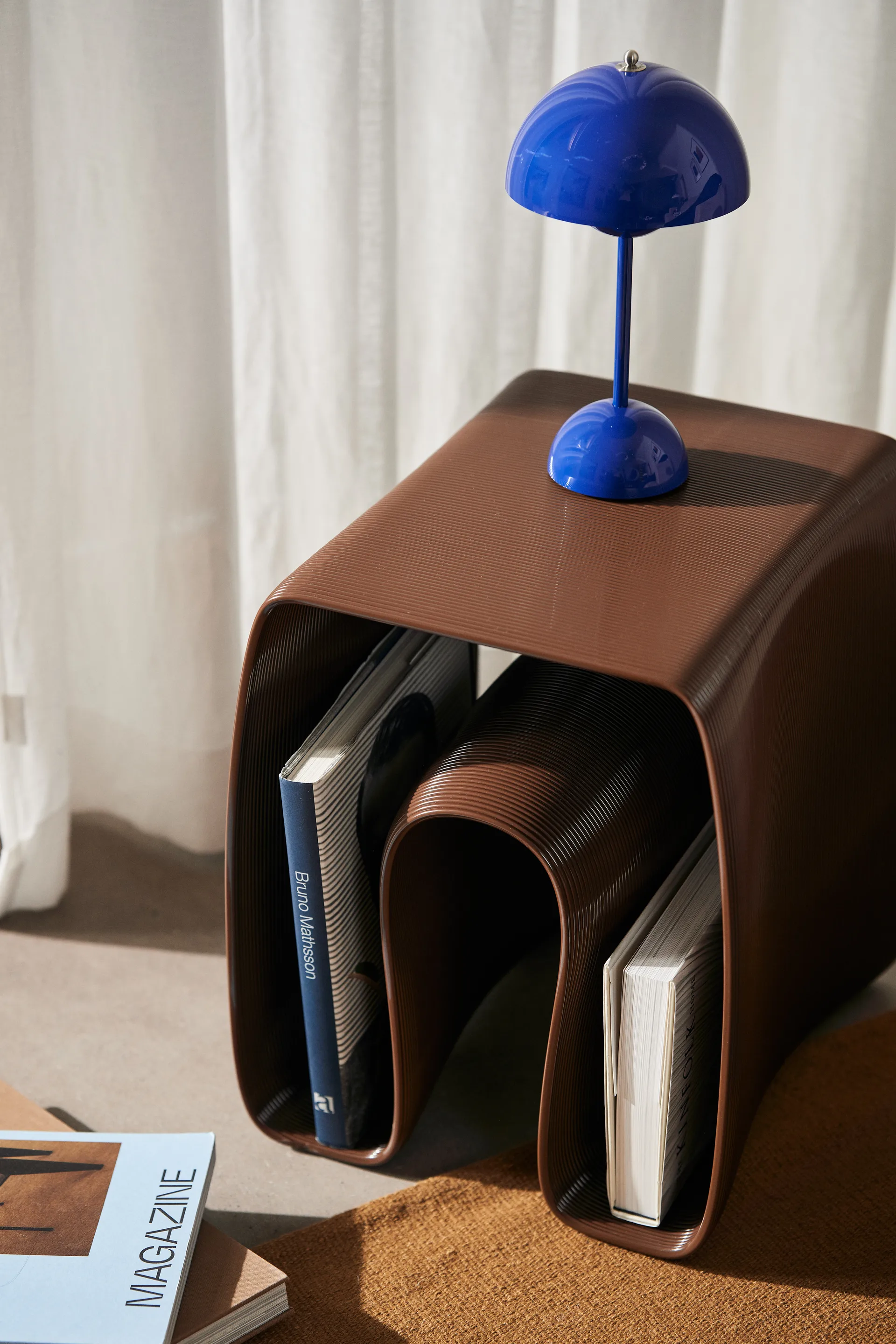 Eel sidobord 38x40 cm, Chocolate Ekbacken Studios