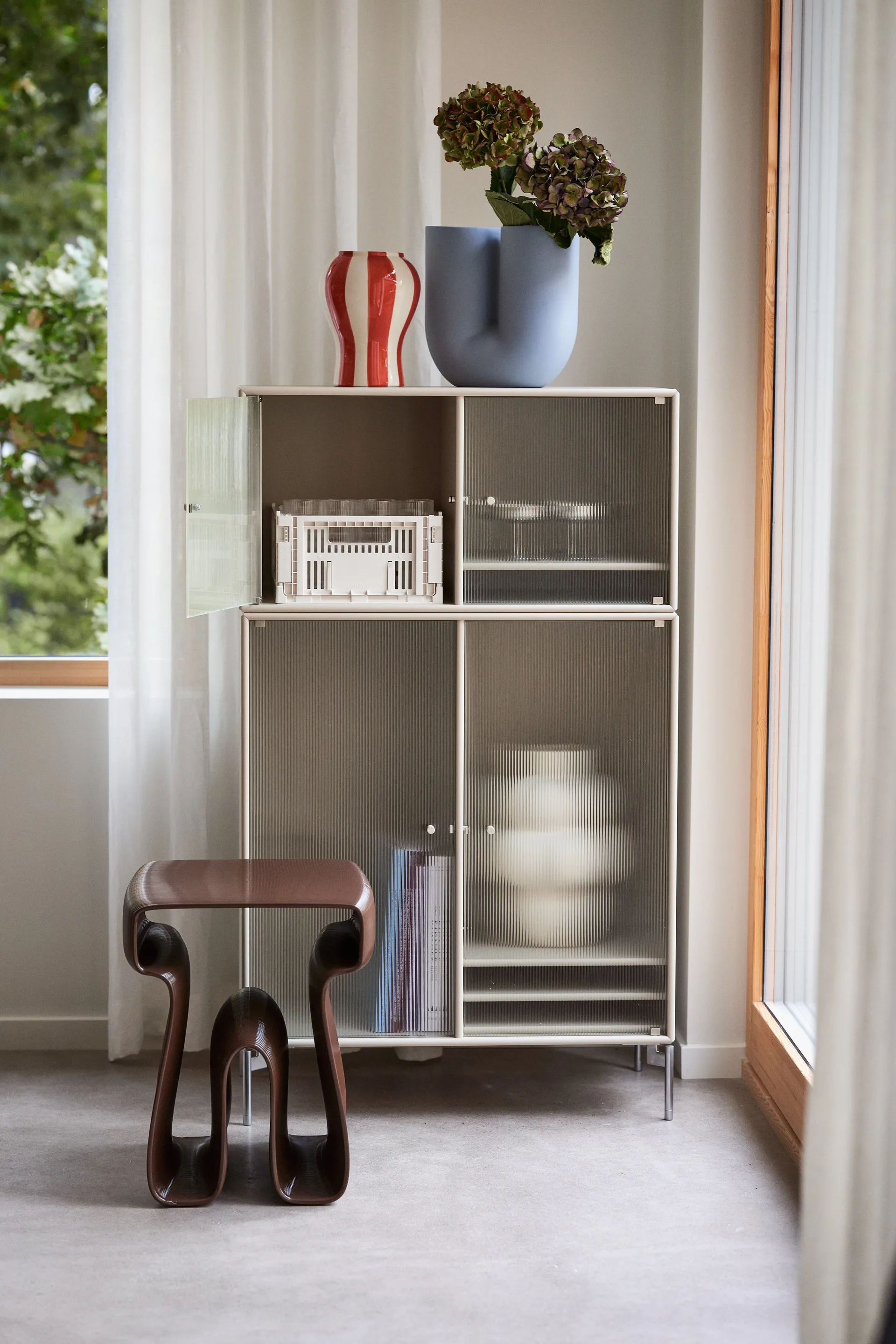 Octopus sidobord 38x40 cm, Chocolate Ekbacken Studios