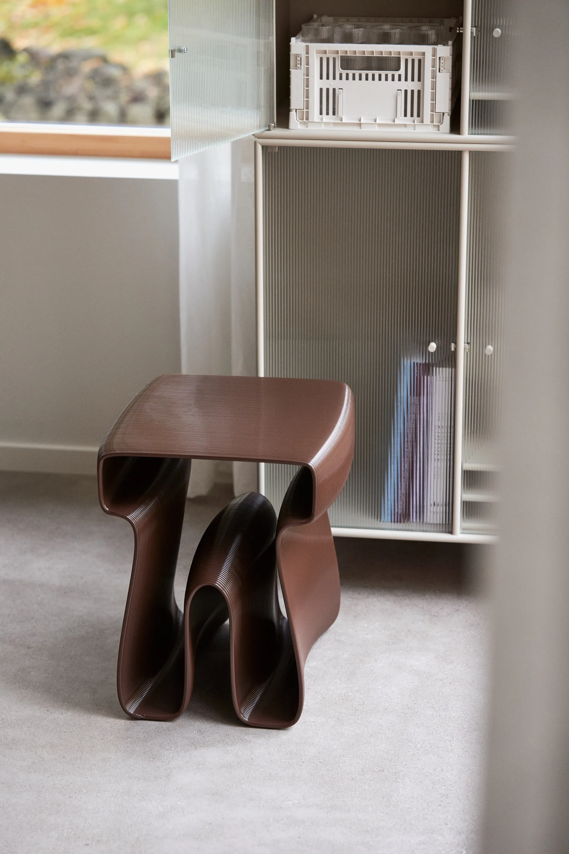 Octopus sidobord 38x40 cm, Chocolate Ekbacken Studios