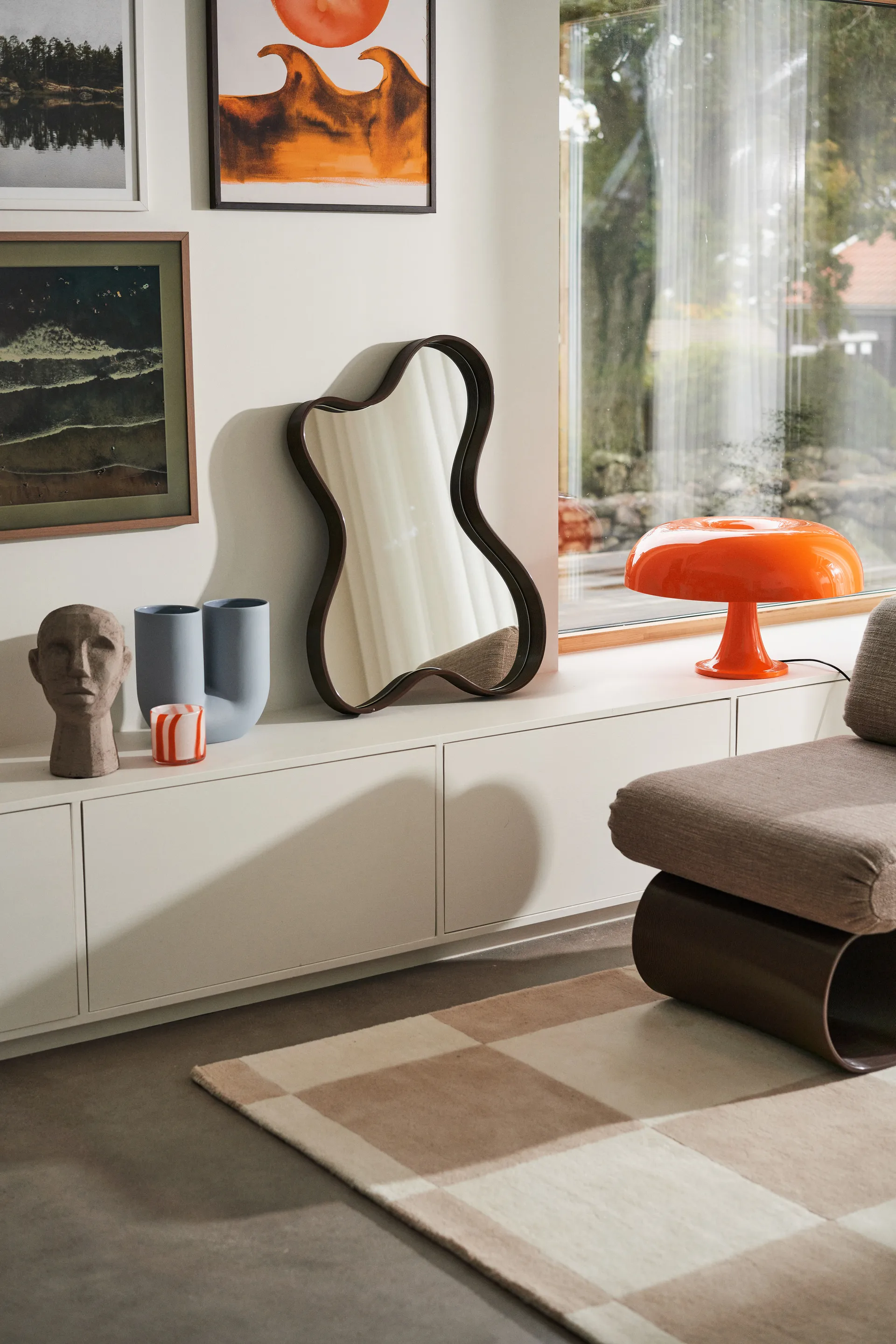 Pebble spegel small 56x76 cm, Chocolate Ekbacken Studios