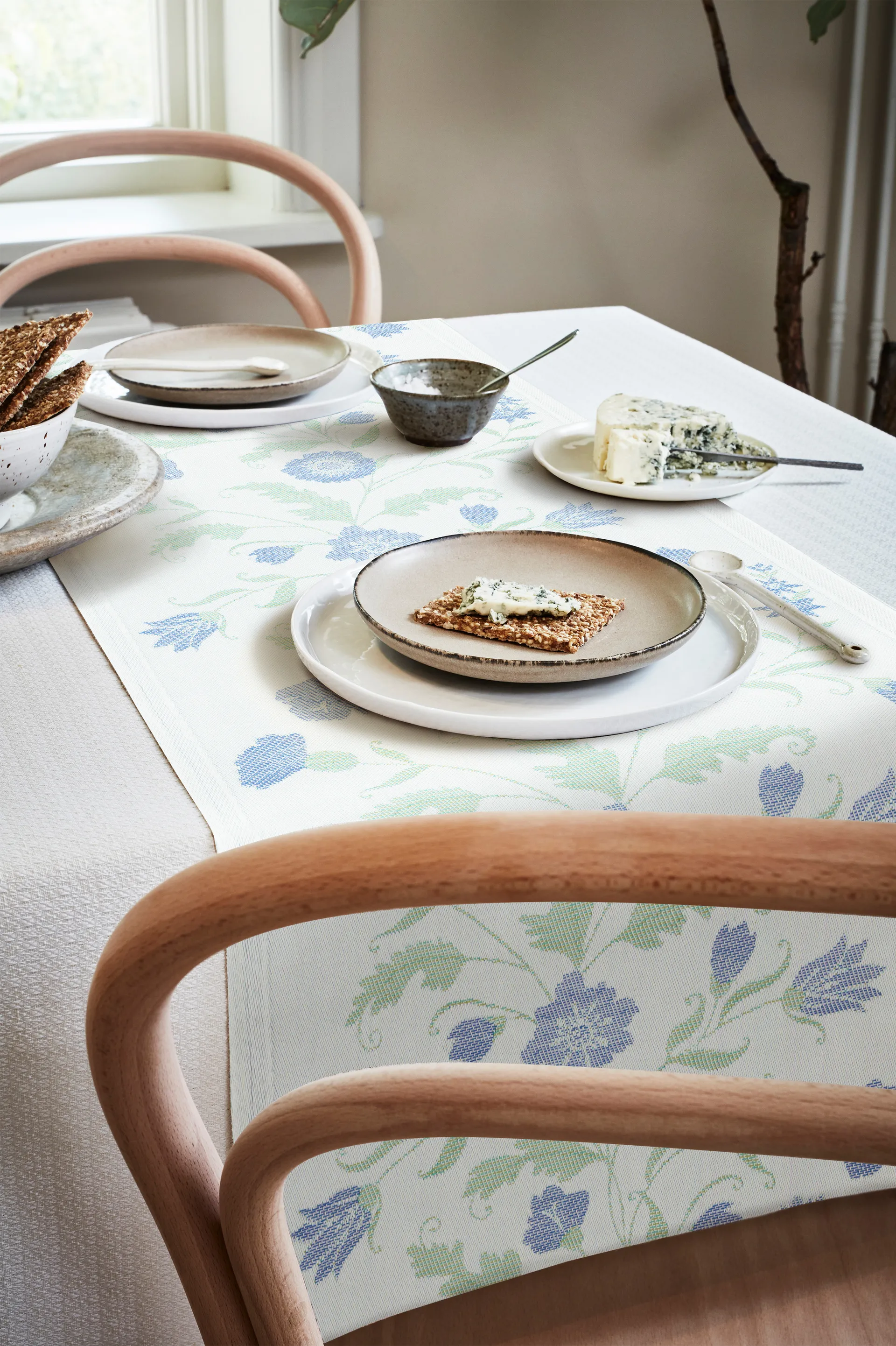 Blå blom löpare, 35x120 cm Ekelund Linneväveri