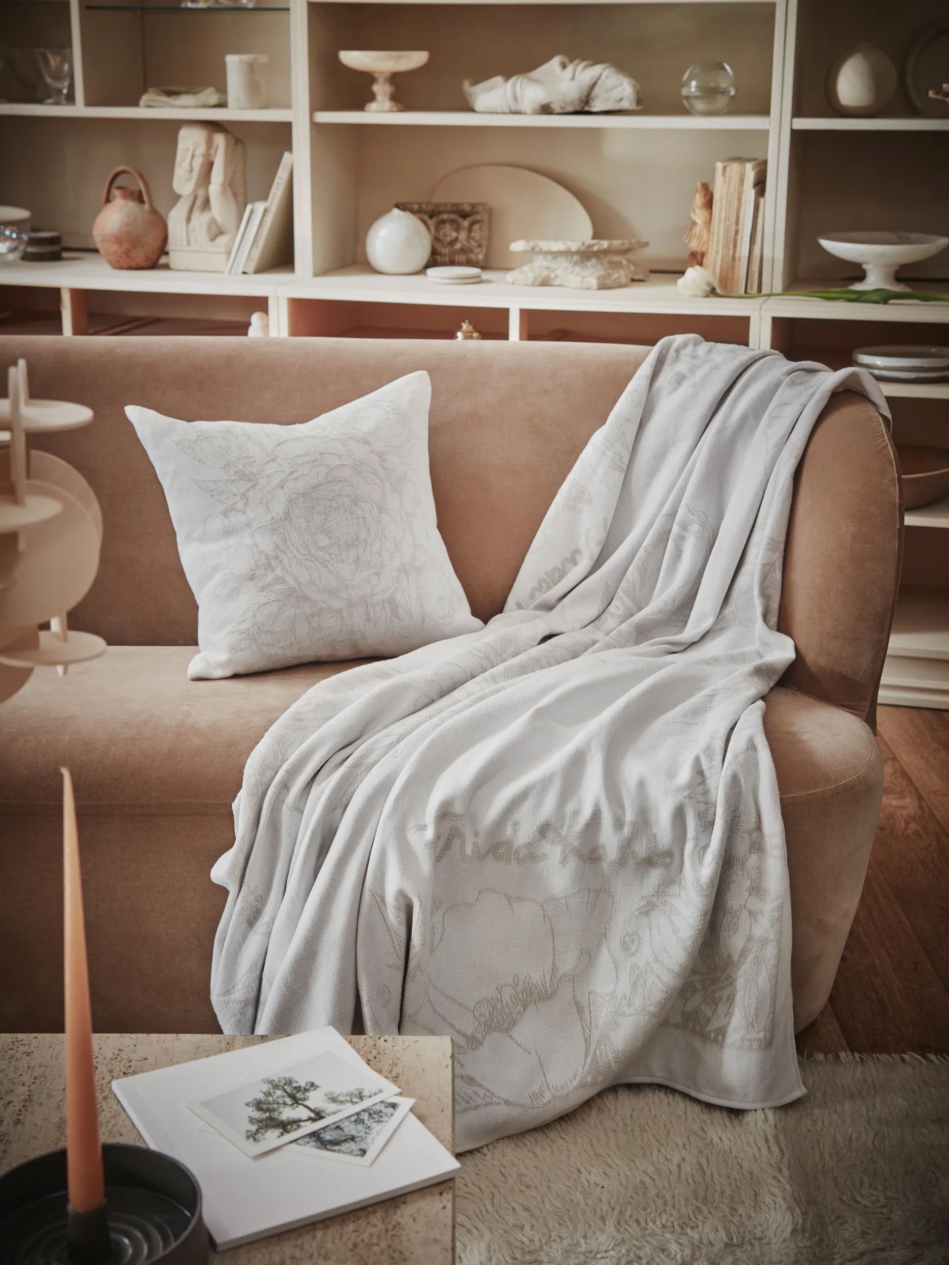 Frida Kahlo kuddfodral 40x40 cm, Belleza Ekelund Linneväveri