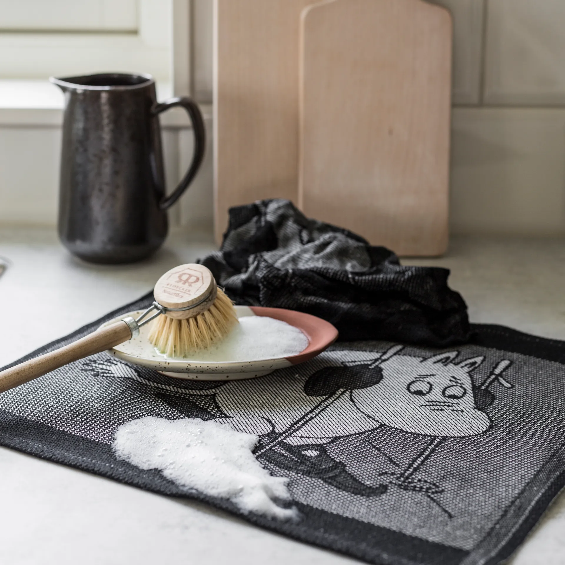 Skiing diskduk 28x35 cm, Svart Ekelund Linneväveri