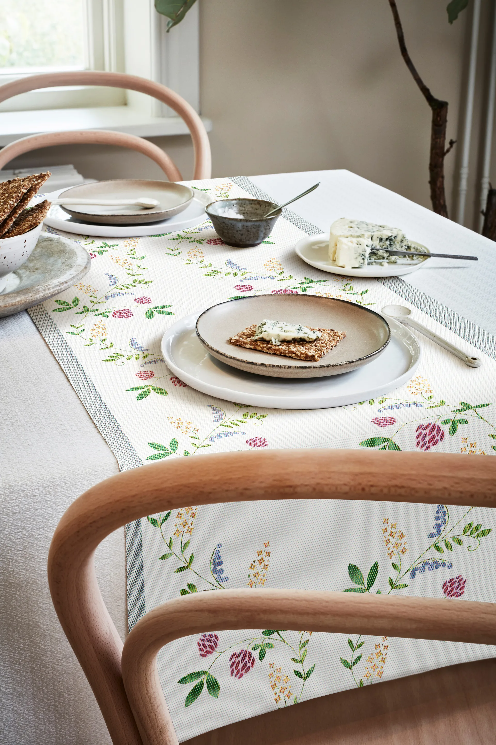 Summer flowers löpare, 35x120 cm Ekelund Linneväveri