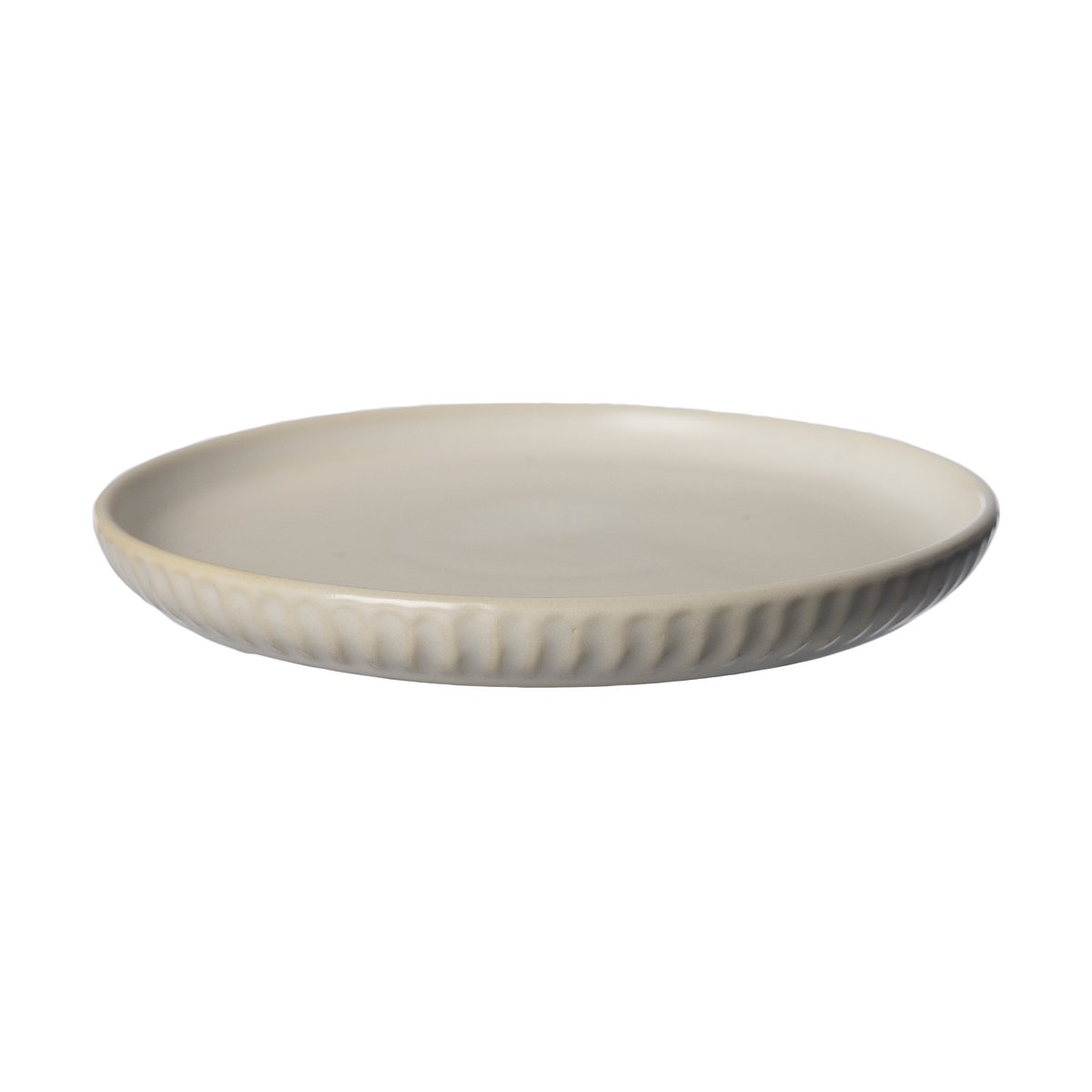 Ernst assiett räfflad Ø16 cm Naturvit | Skandinavisk Design | Assietter | Vit