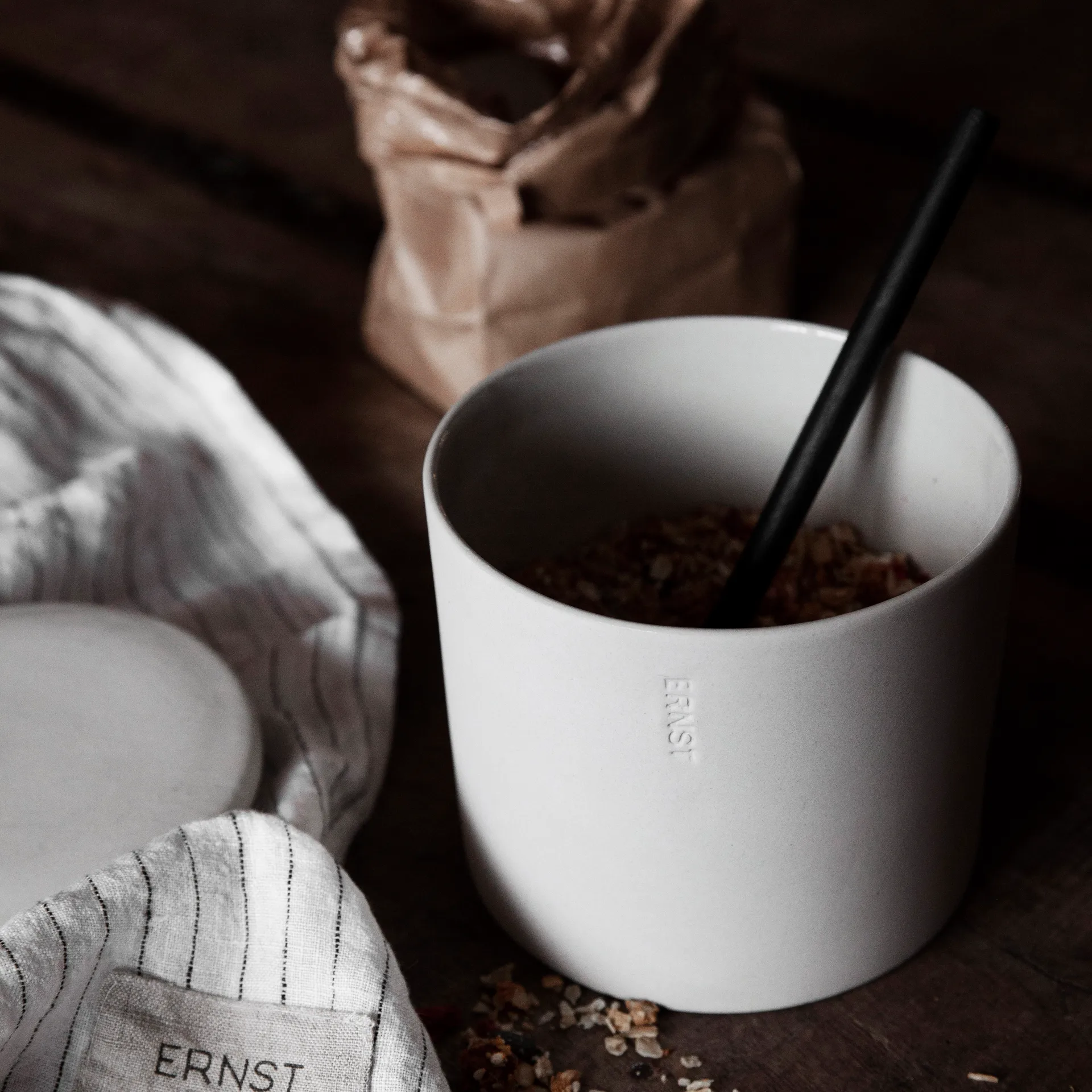 Ernst förvaringsburk med lock, Naturvit ERNST