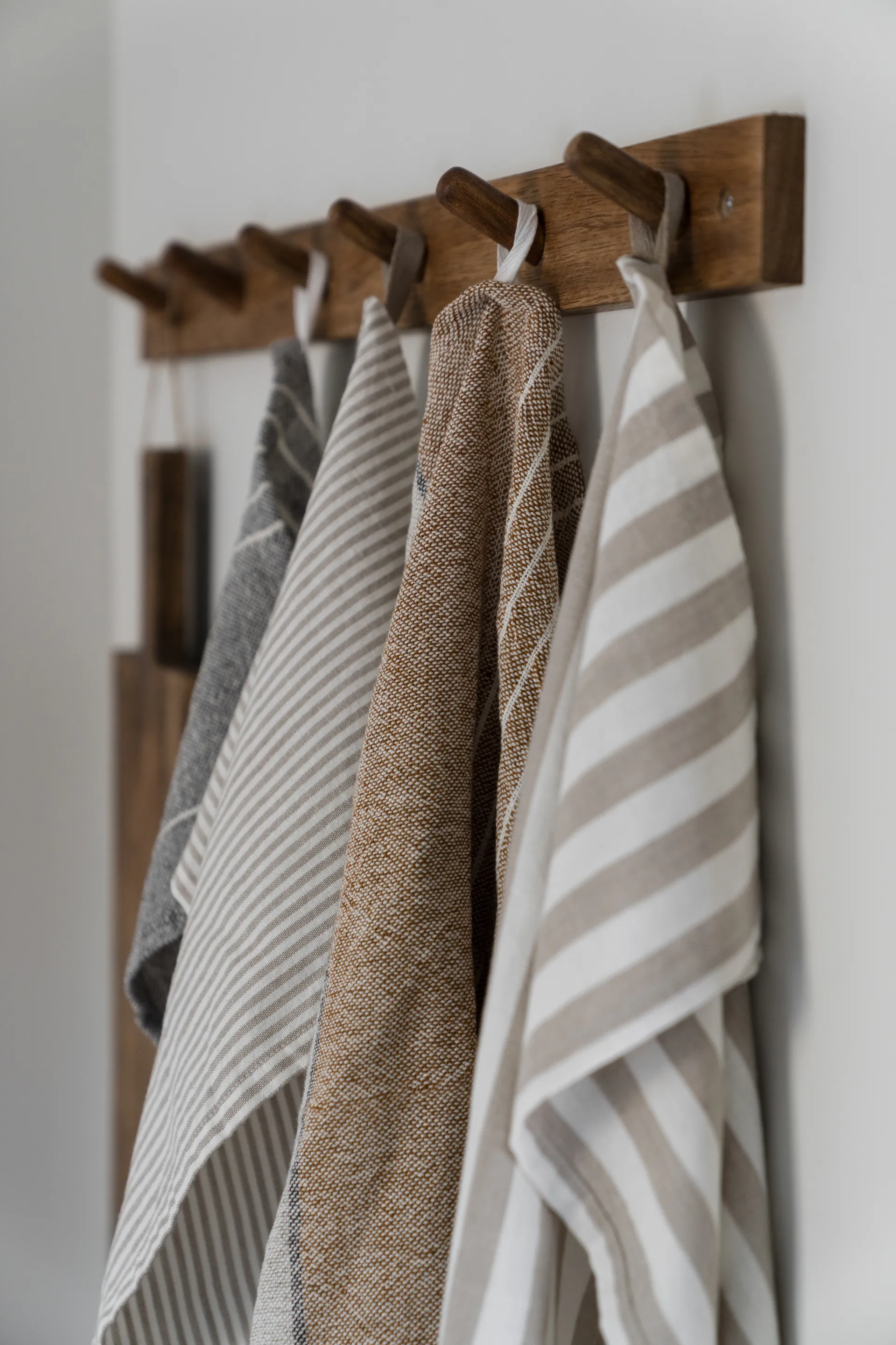 Ernst kökshandduk halvlinne 47x70 cm, Grå-natur ERNST