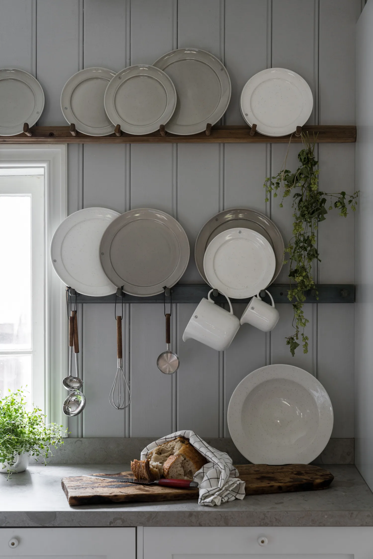 Ernst såsslev med trähandtag, Mörkbrun ERNST