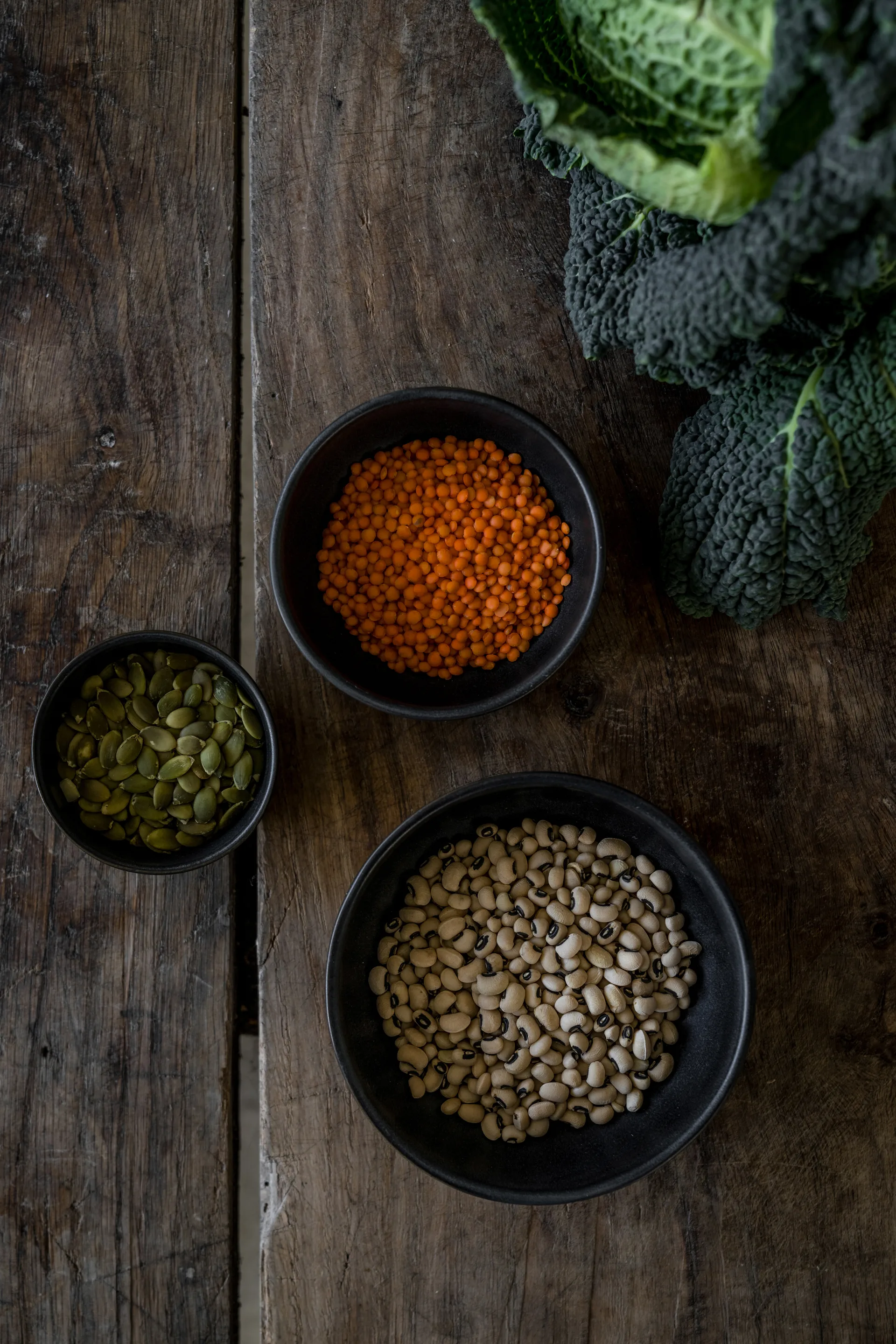 Ernst skål, Mattsvart-natur botten, Ø11 cm ERNST