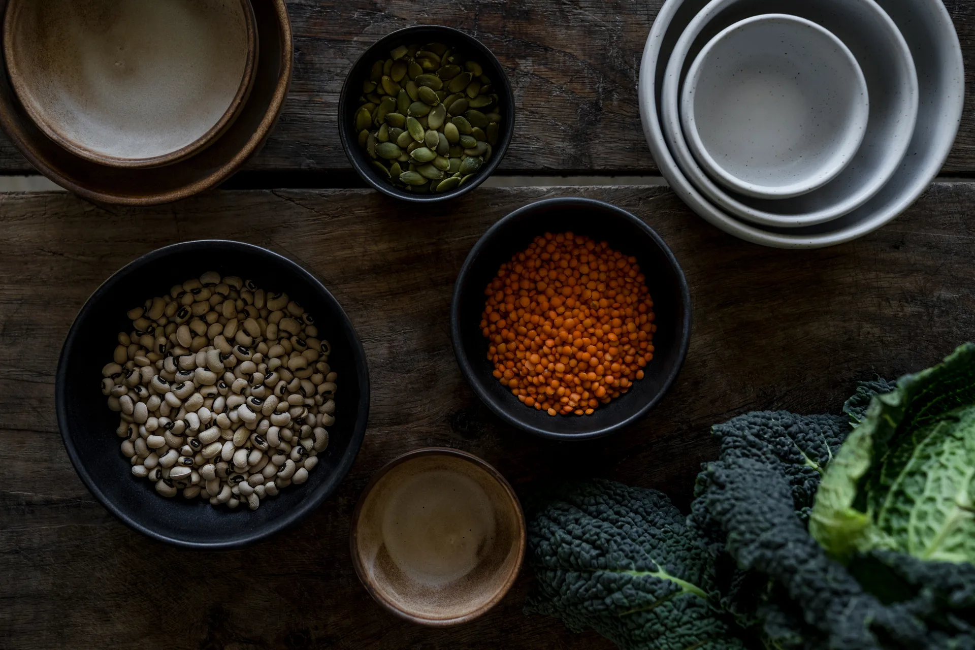 Ernst skål, Mattsvart-natur botten, Ø8 cm ERNST