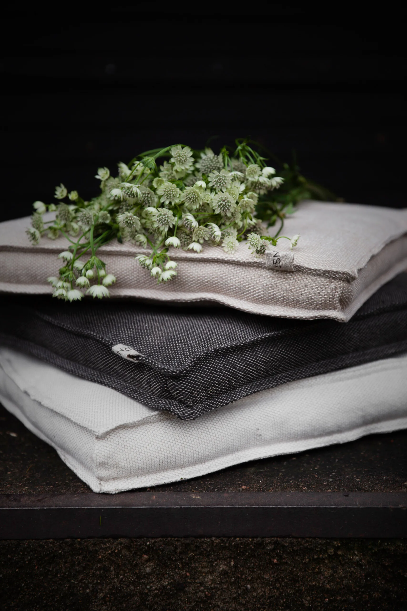 Ernst stolsdyna 45x45 cm, Svart-beige ERNST