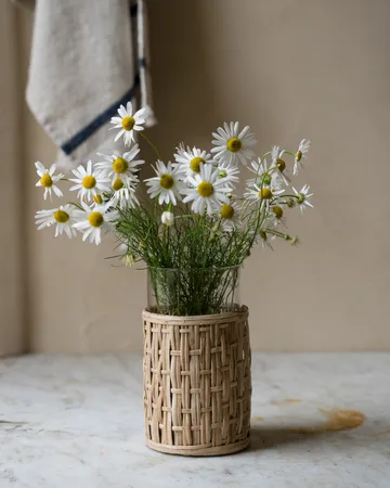Ernst vas/ljuslykta i korg - Natur, Ø10x18 cm - ERNST