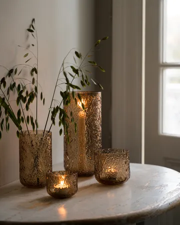 Ernst vas/ljuslykta mönstrad - Bärnsten, Ø9x15 cm - ERNST