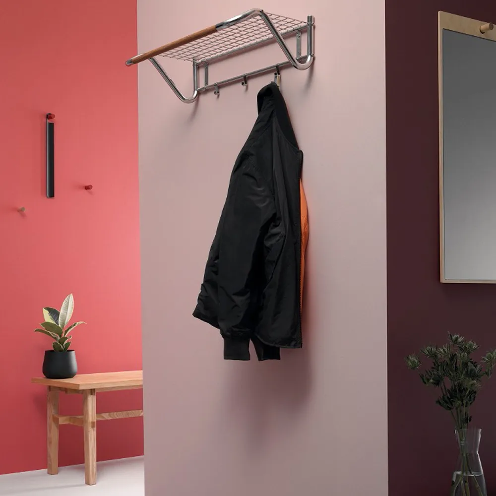 Funk hatthylla, rostfritt stål, oljad ekrundstav. Essem Design