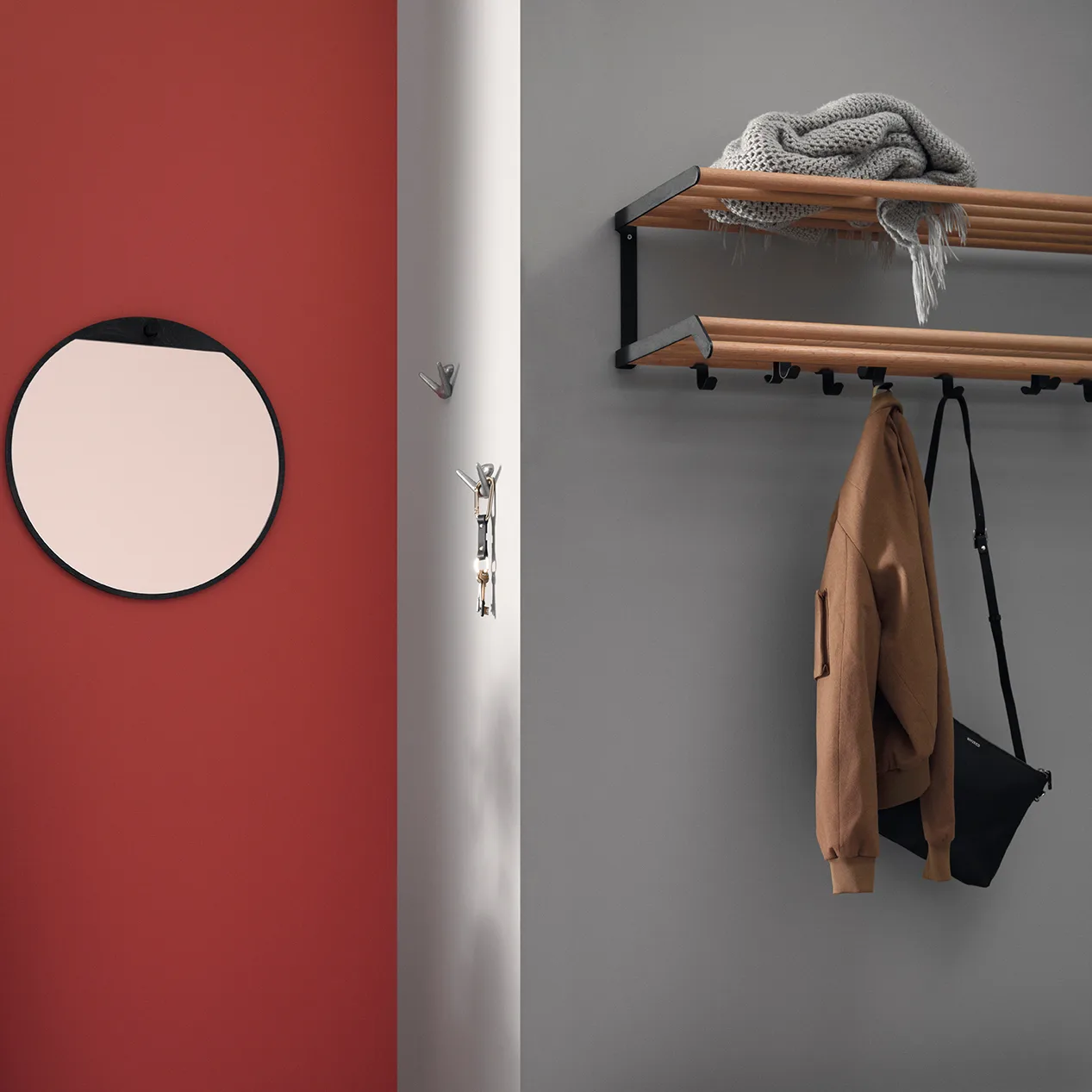 Tamburin hatthylla 60 cm, Ek-svart Essem Design