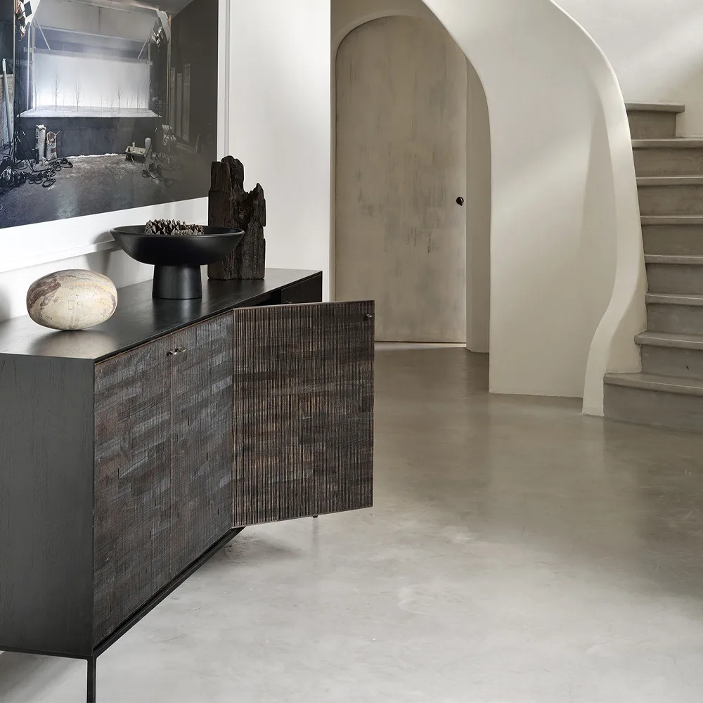 Grooves sideboard, Black 3 dörrar Ethnicraft