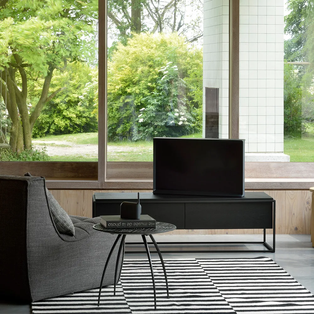 Monolit mediabänk 140x45 cm, Oak black-Black Ethnicraft