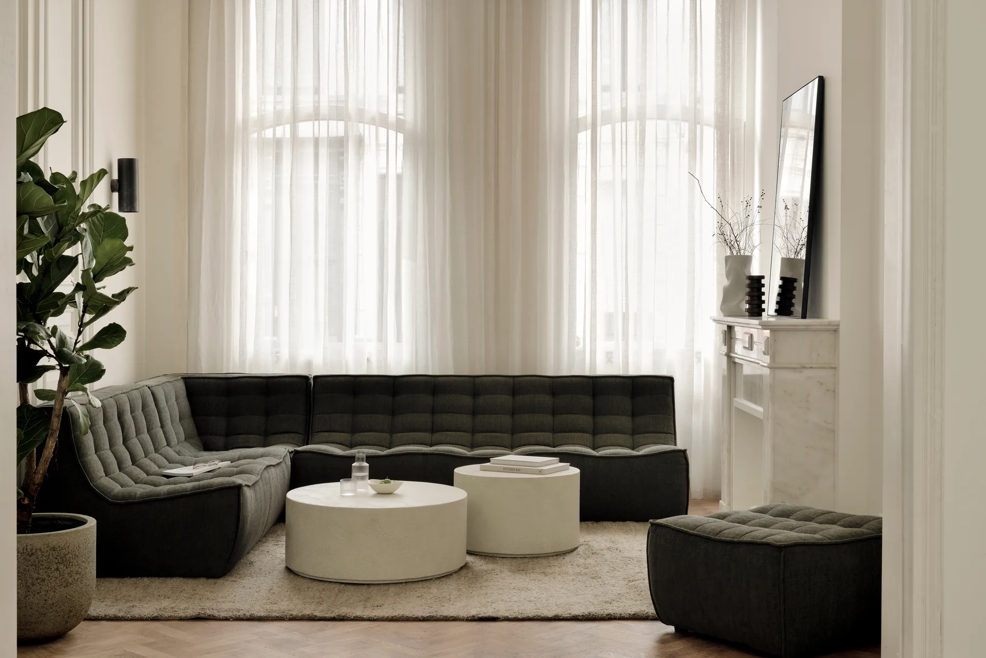 N701 modulhörnsoffa med rundat hörn, tyg Moss Eco, 330x260 cm,  Ethnicraft