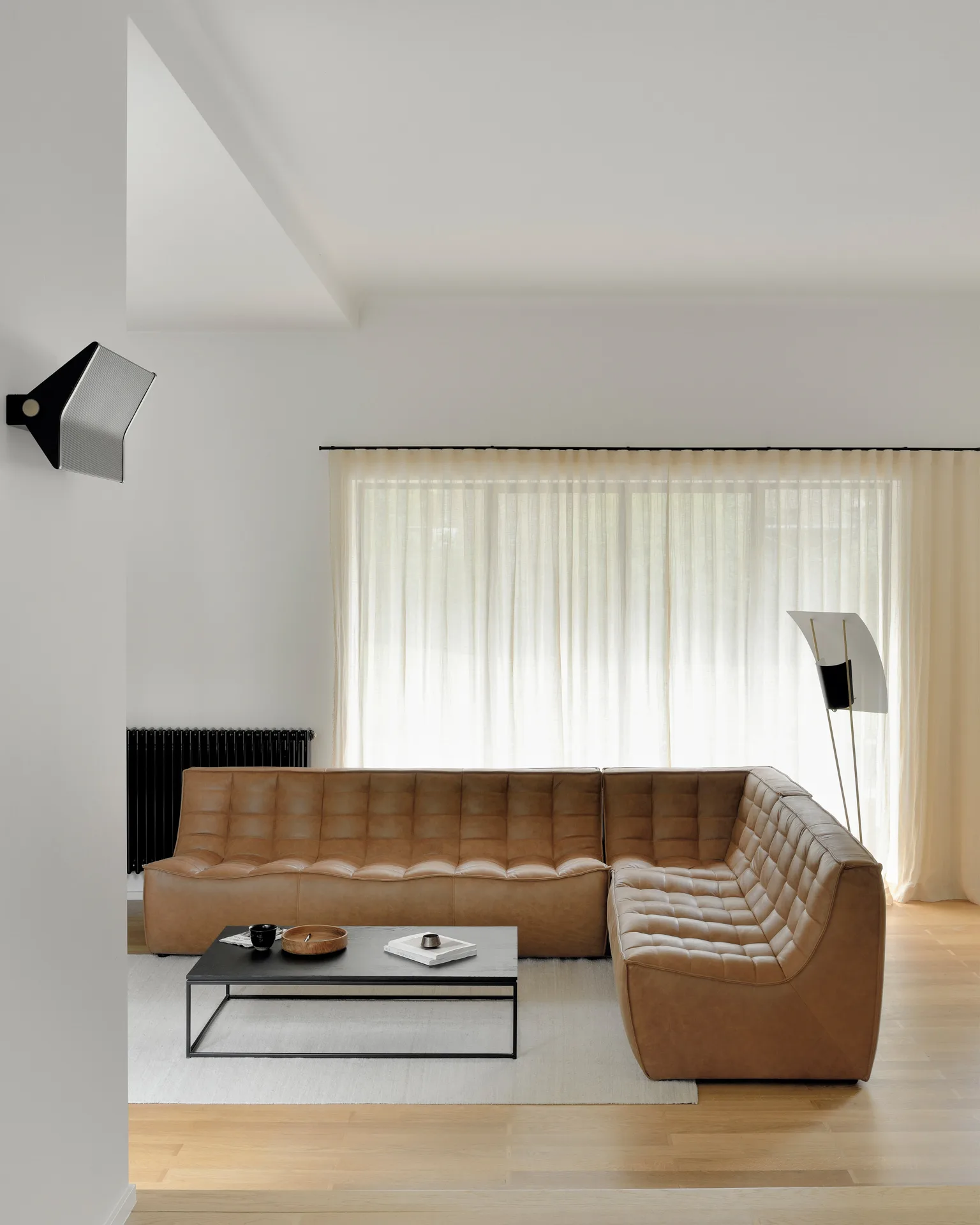 N701 soffa 2-sits, läder old saddle brown Ethnicraft