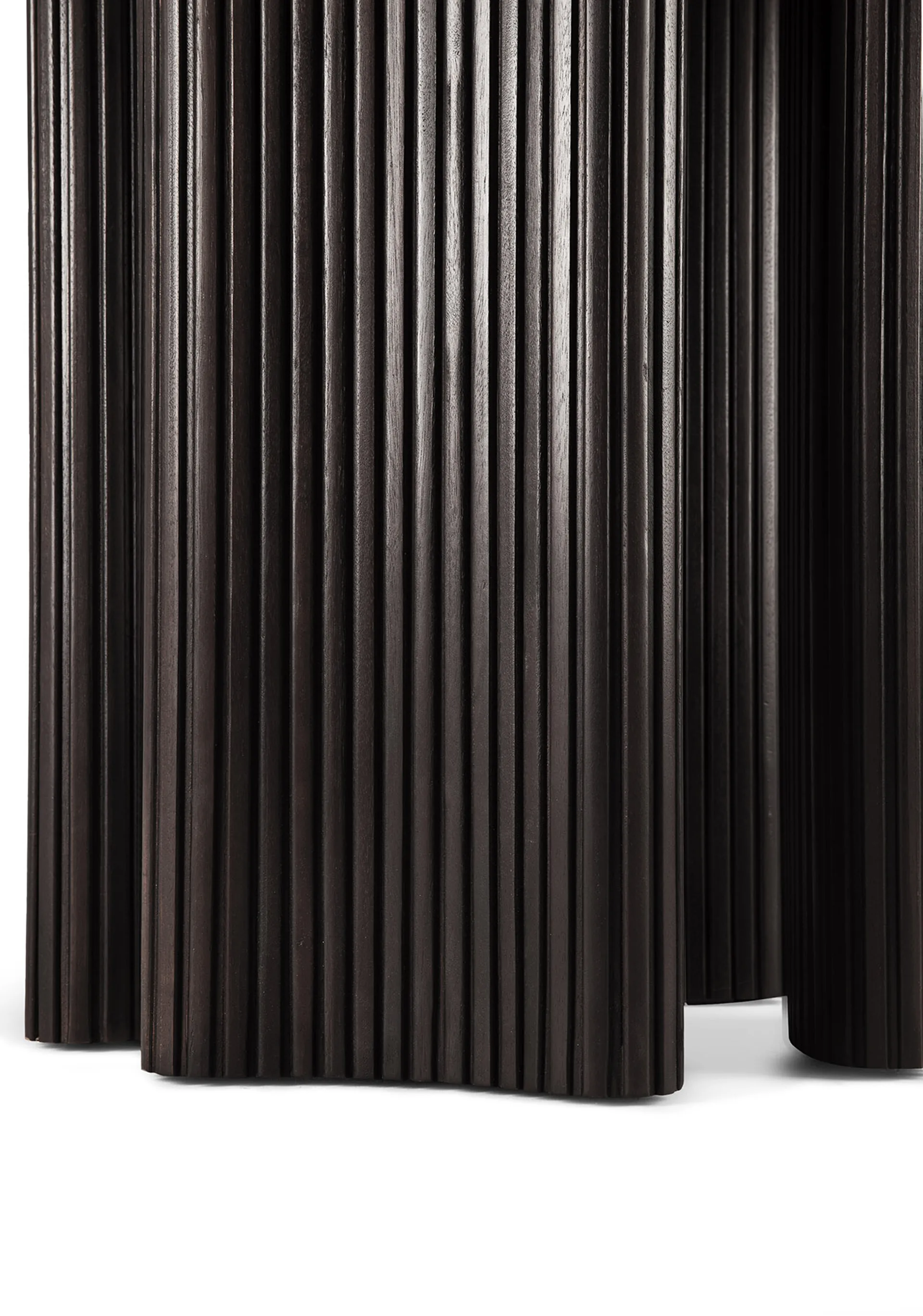 Roller Max matbord Ø150 cm, Mörkbrunbetsad mahogny Ethnicraft