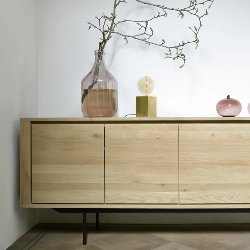 Shadow sideboard, Ek-Wax oil 3 dörrar 3 lådor Ethnicraft