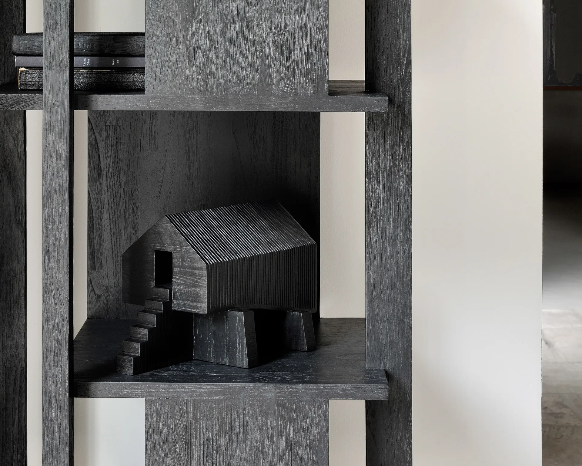 Stilt house object, Mahogany black Ethnicraft