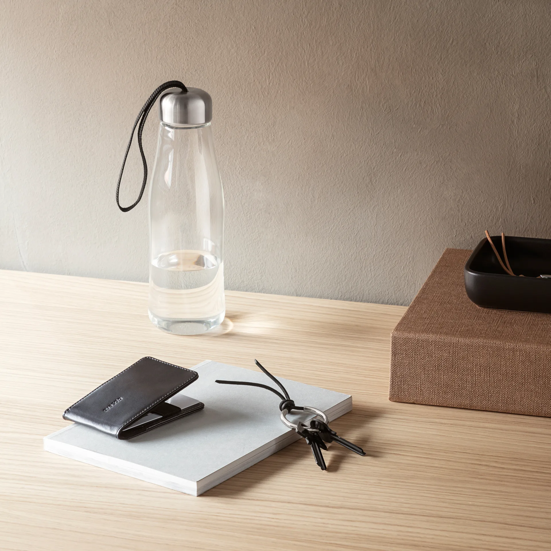 Eva Solo dricksflaska i glas 0,5 L, Black Eva Solo