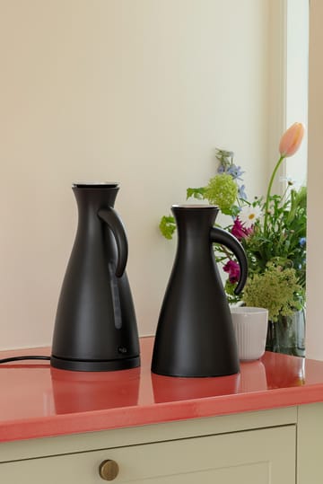 Eva Solo elektrisk vattenkokare 1,5 liter - Matt Black - Eva Solo