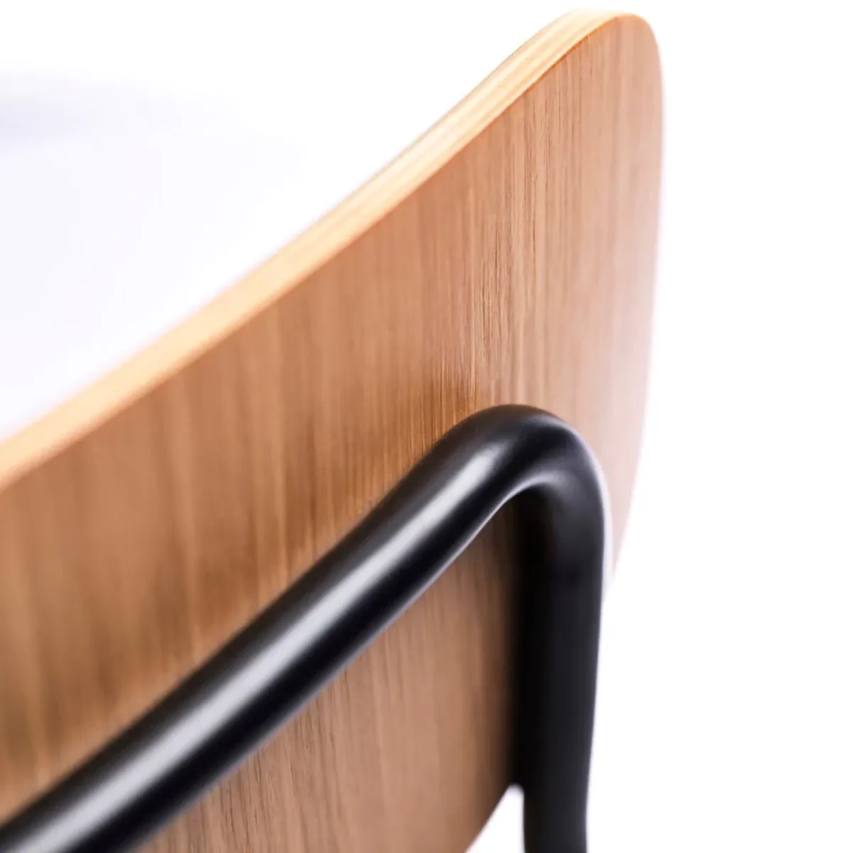 J182 Holmen stol, Oak veneer-black legs-taupe FDB Møbler