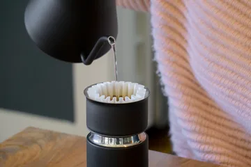 Stagg X pour-over dripper - Matte black-clear glass - Fellow