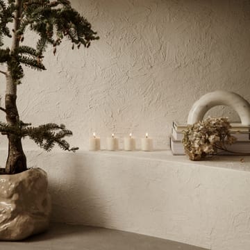Bow adventsljusstake - Vit marmor - ferm LIVING
