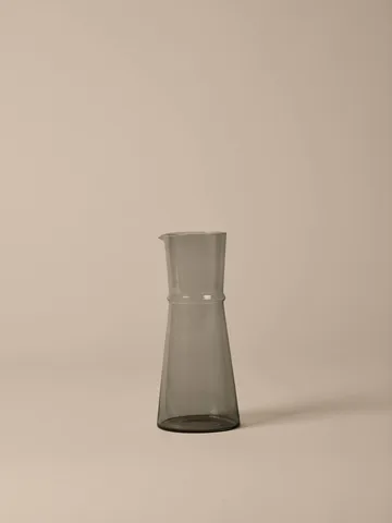 Boya karaff - Smoked grey, 1,35 L - Ferm Living