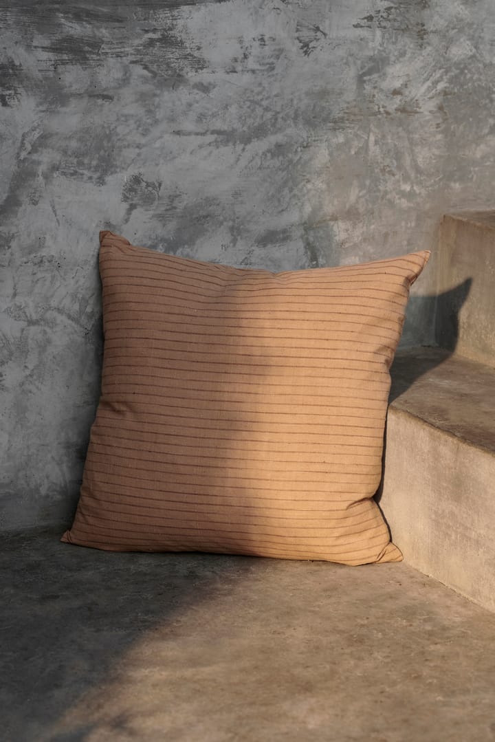 Brown kudde 50x50 cm - Lines - ferm LIVING