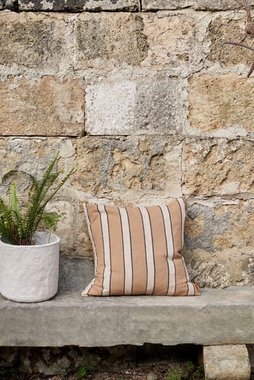 Brown kudde 50x50 cm - Stripe - Ferm Living