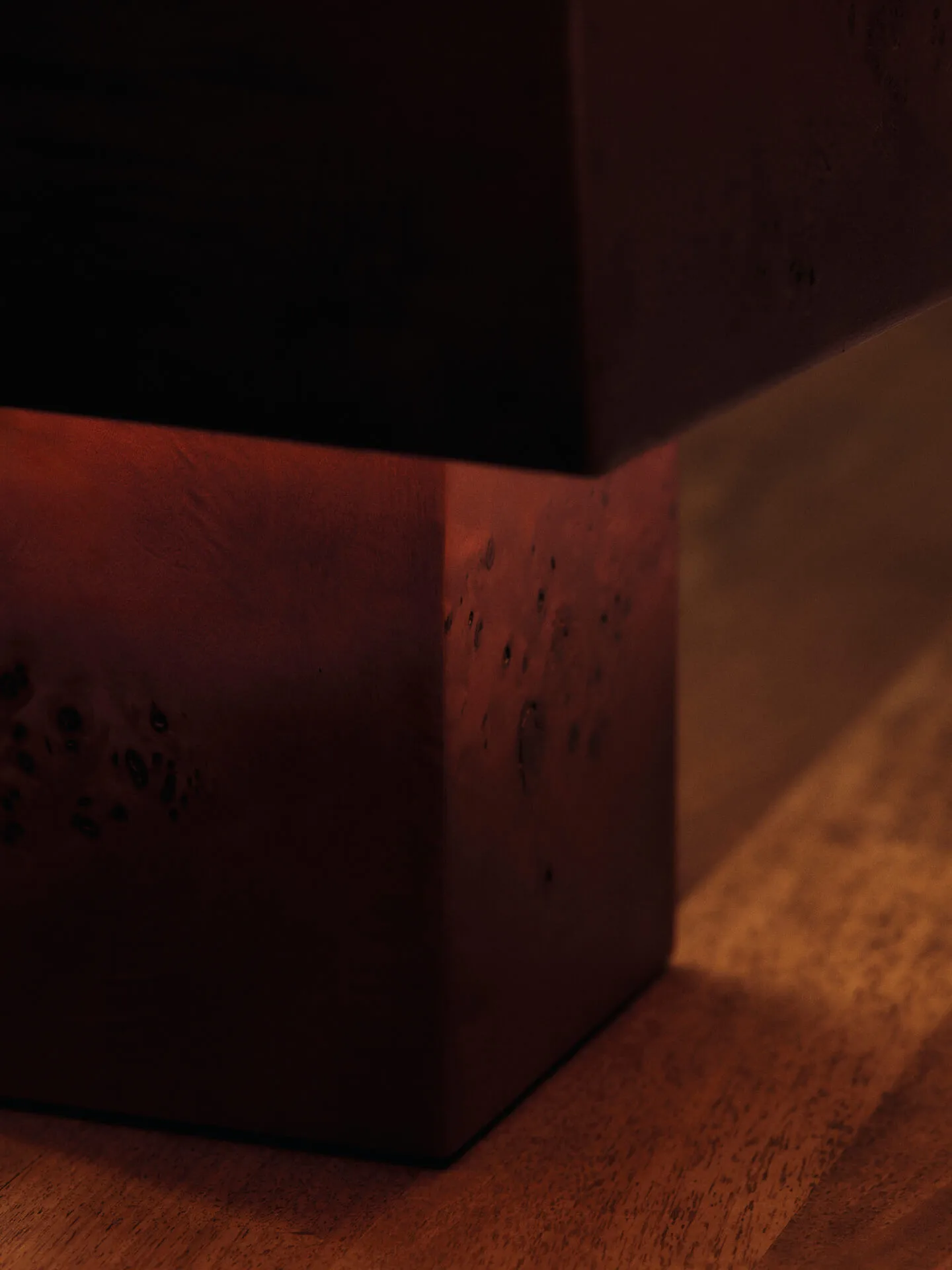 Burl bordslampa 33 cm, Dark stained burl Ferm Living