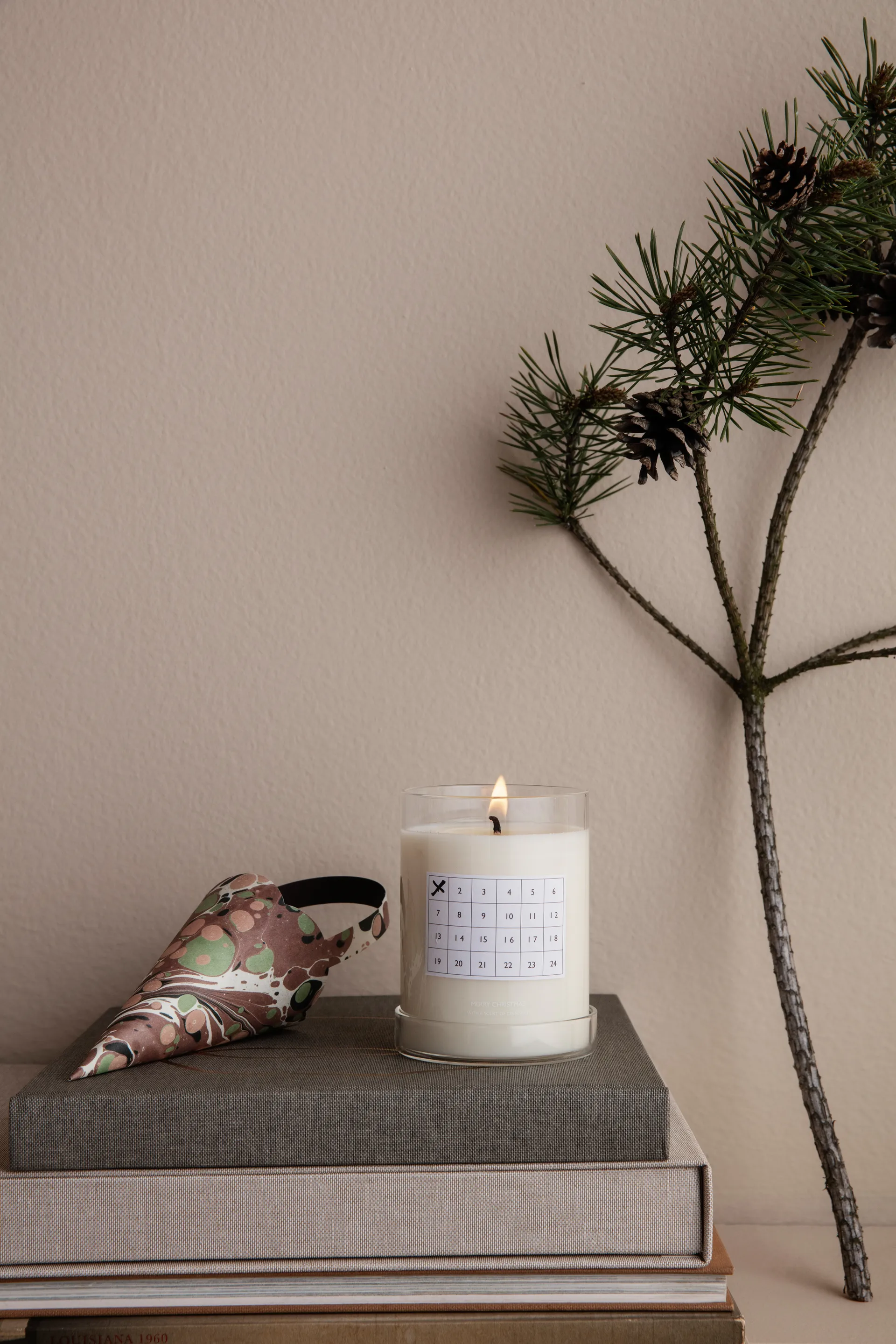 Christmas Calendar doftljus, Vit Ferm Living