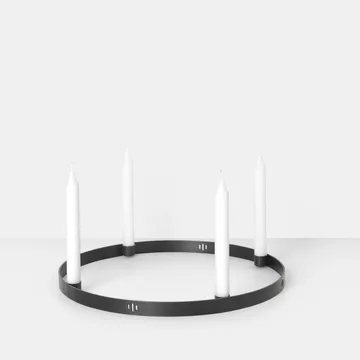 Circle svart mässing ljusstake - stor inkl. upphängning - Ferm Living