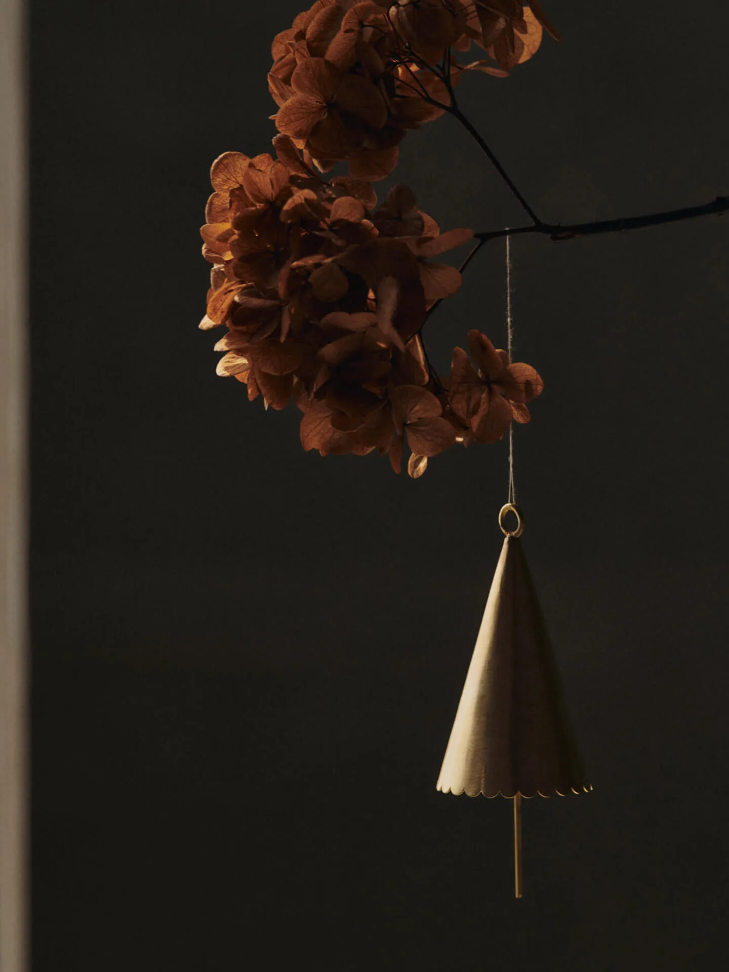 Cone bell dekorationshänge 2-pack, Brass Ferm Living