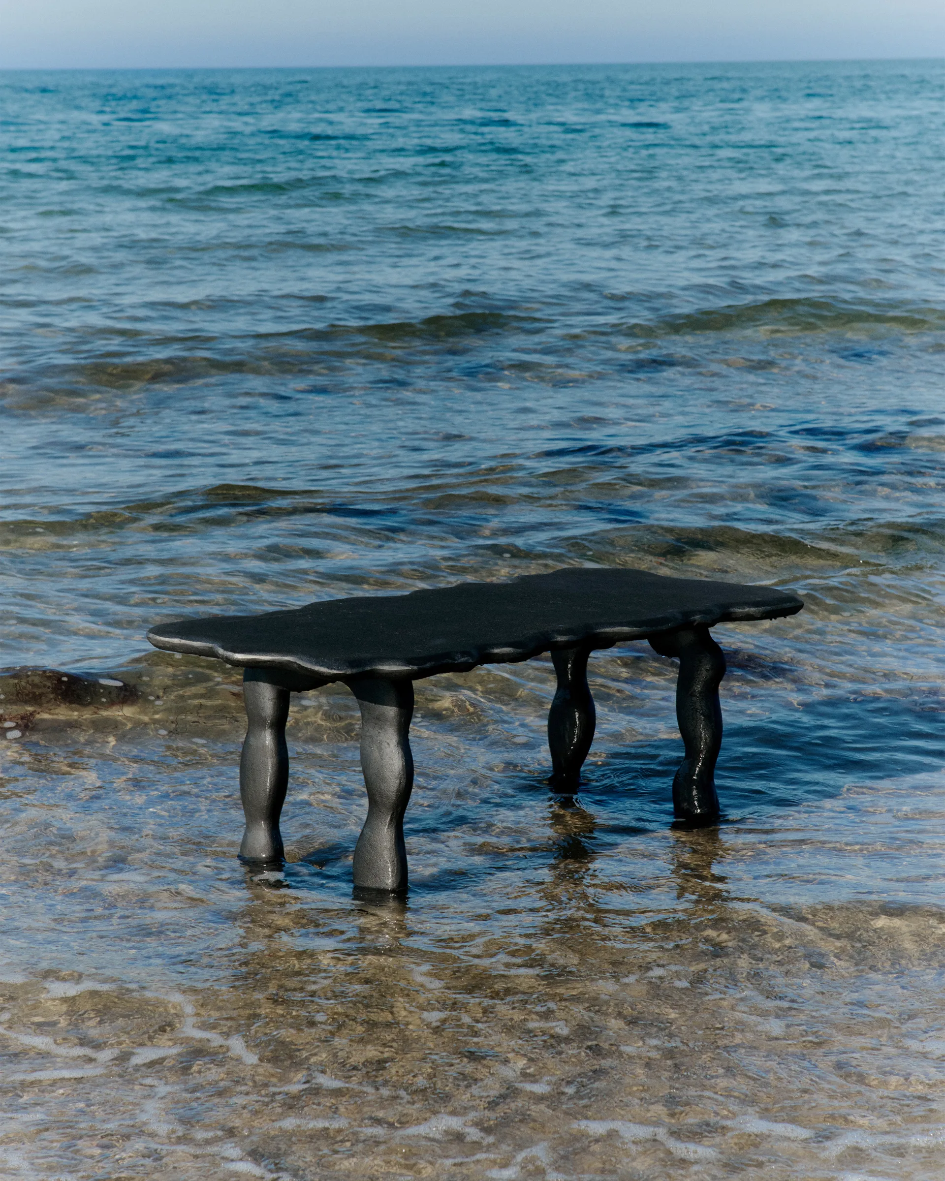 Dal Piece soffbord 100x50x47 cm, Black Aluminium Ferm Living