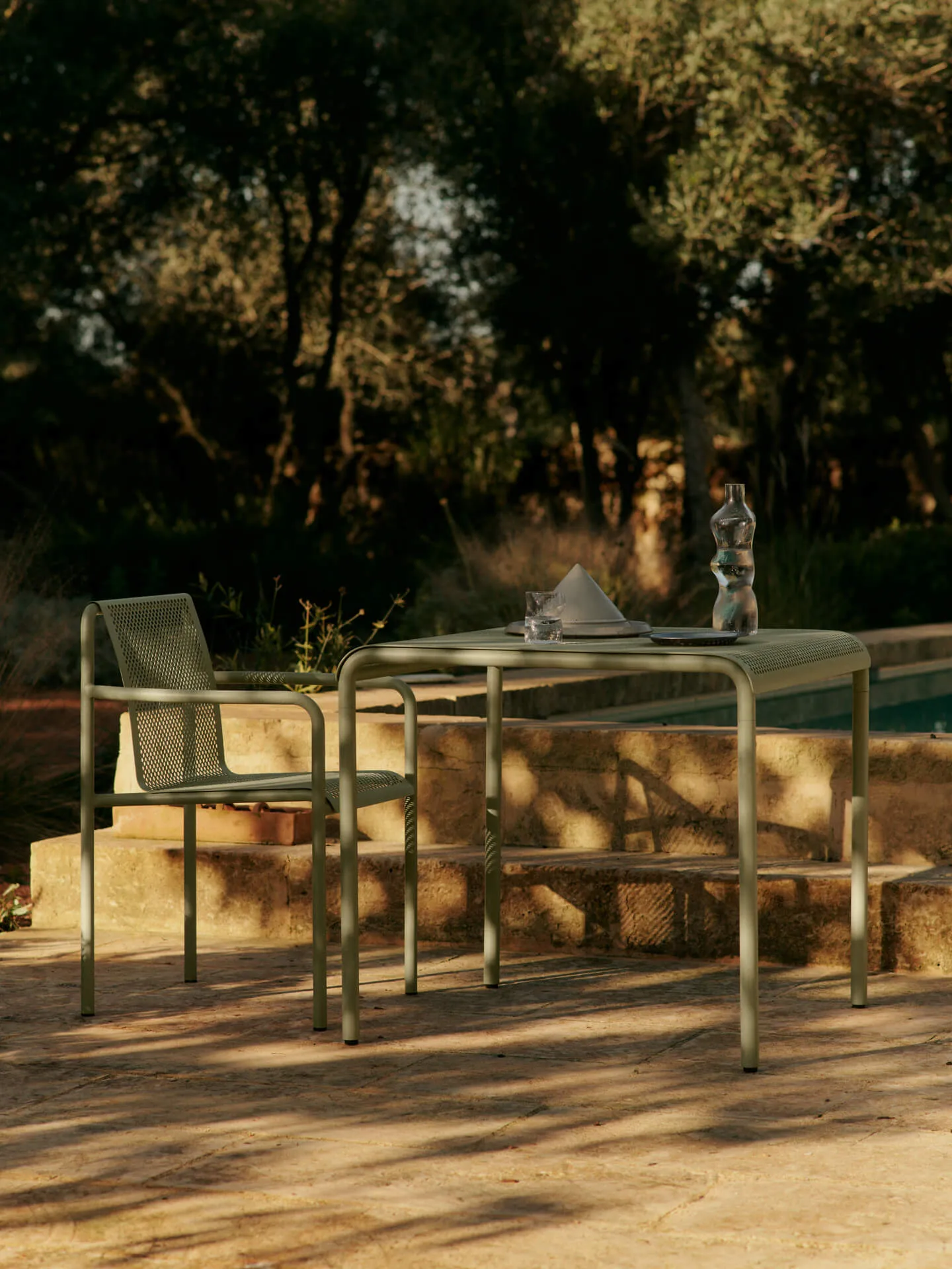 Dapple stol med armstöd, Tea Green Ferm Living