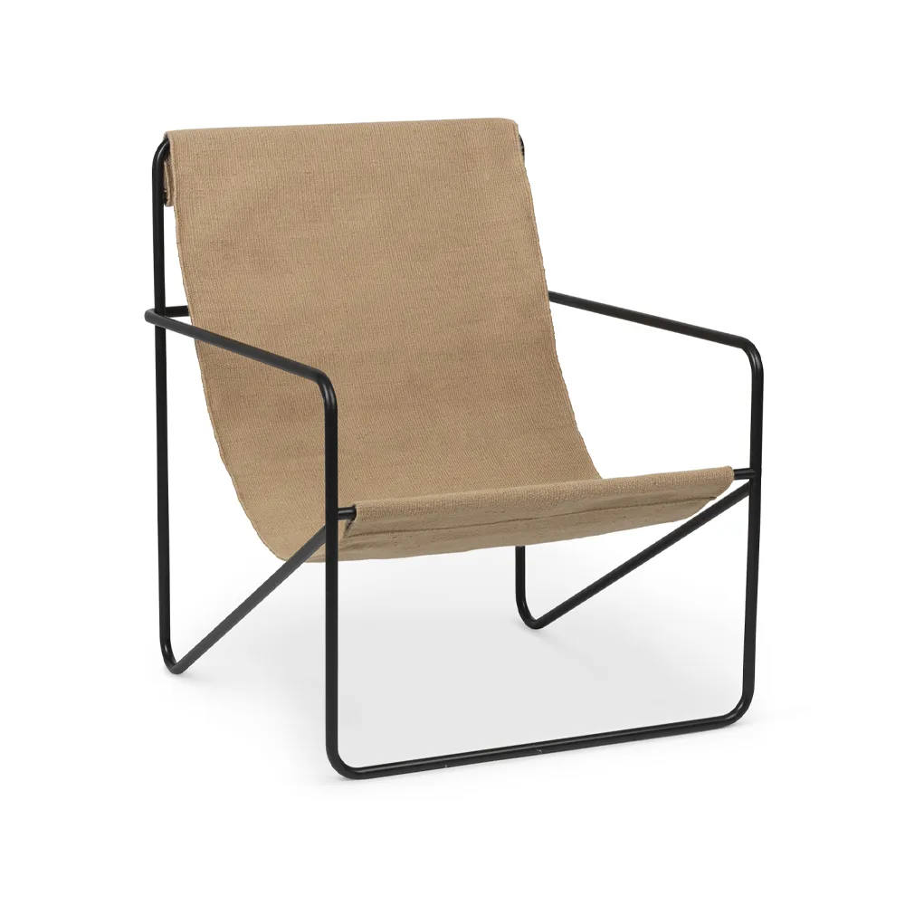 Desert lounge chair, sand, svart stativ Ferm Living