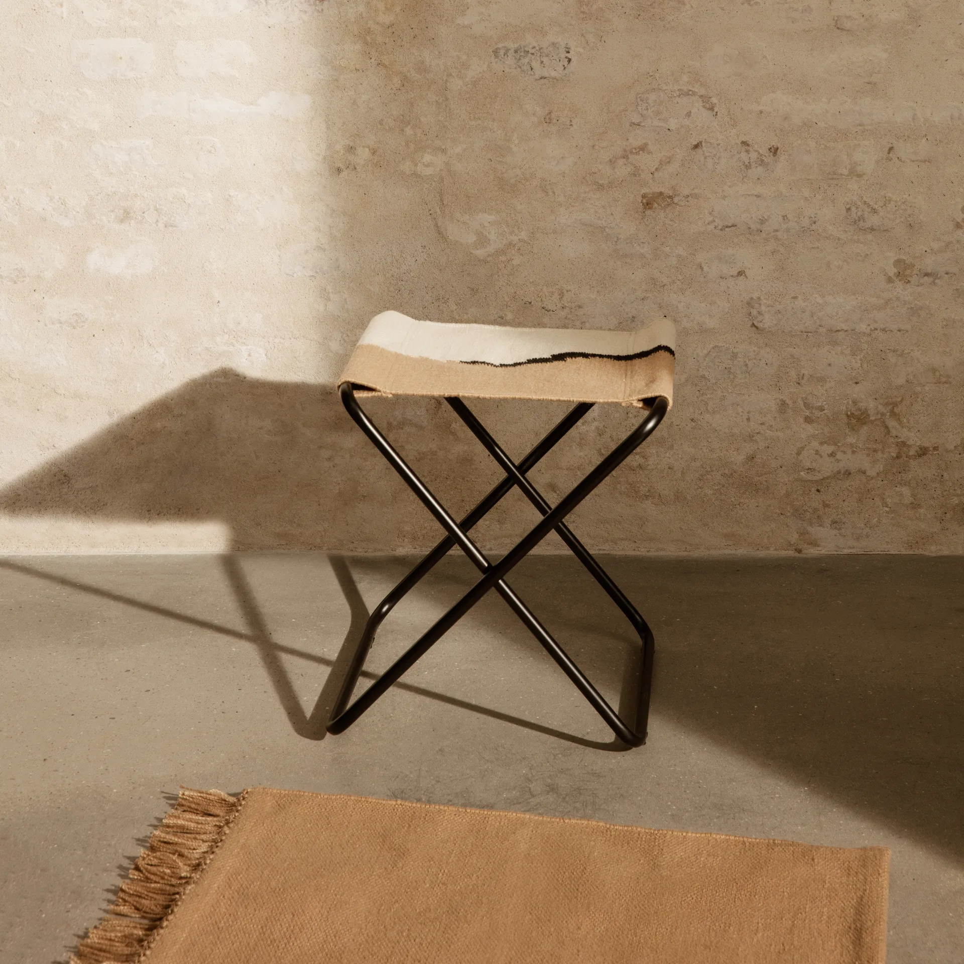 Desert pall, Black-soil Ferm Living