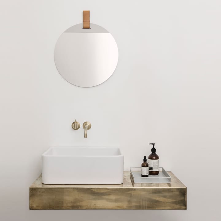 Enter spegel brun, stor Ferm Living