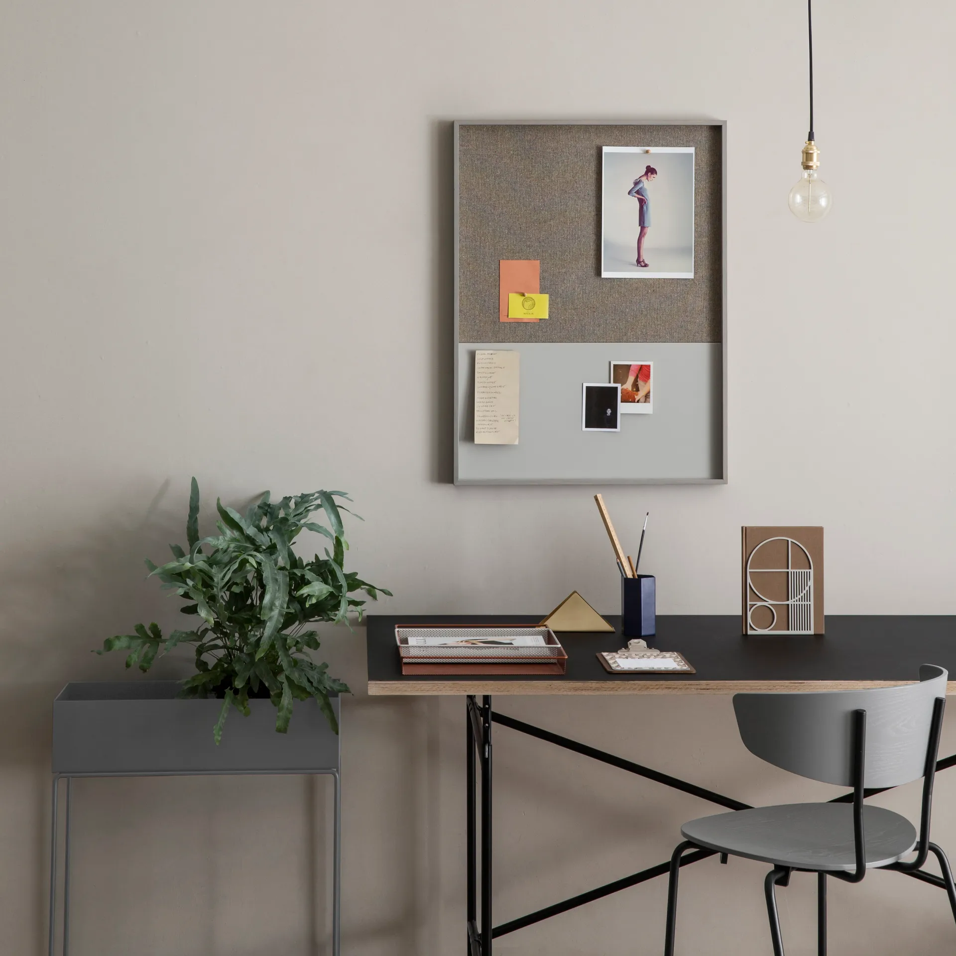 Ferm Living plant box, Dark grey (mörkgrå) Ferm Living