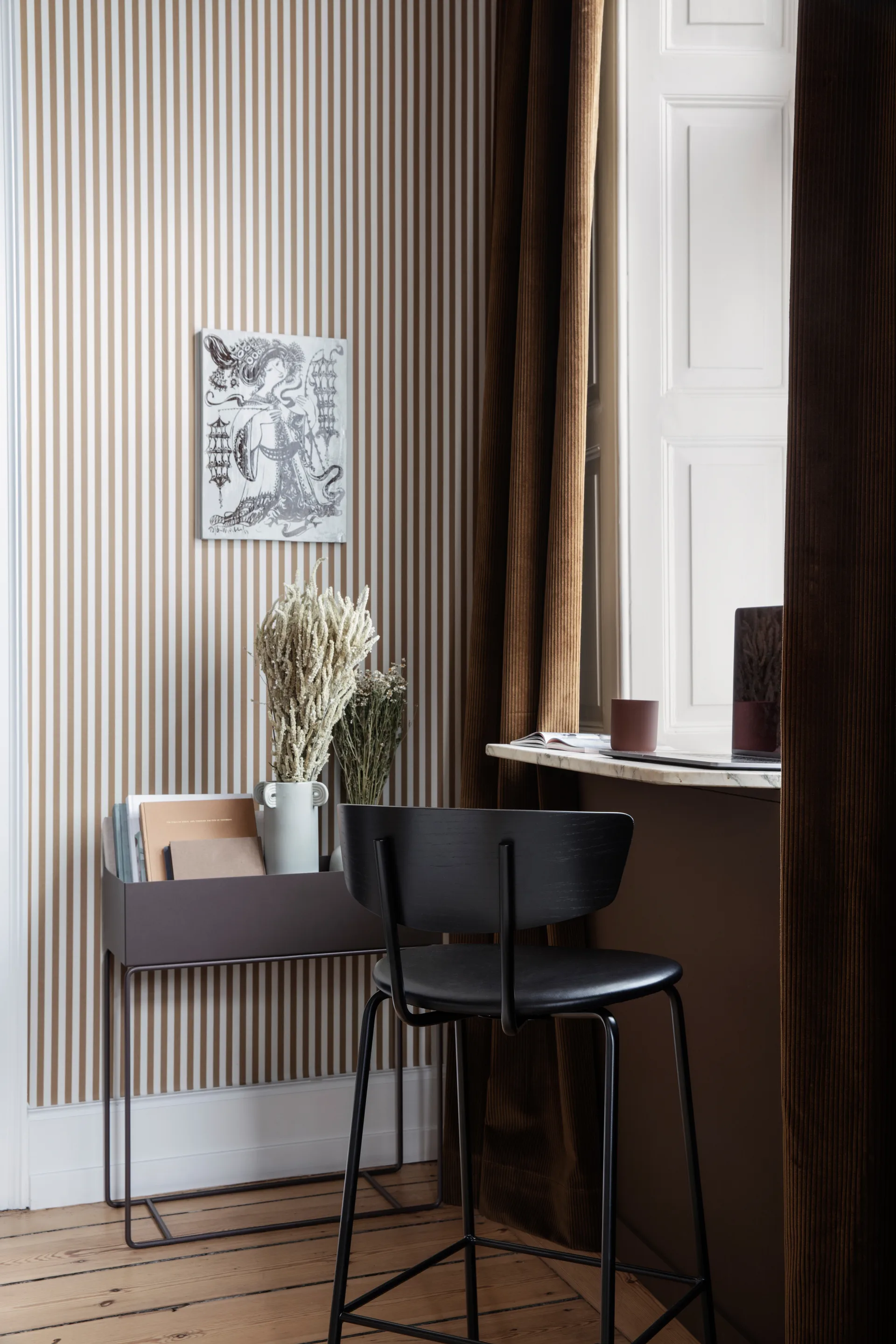 Ferm Living plant box, Dark grey (mörkgrå) Ferm Living