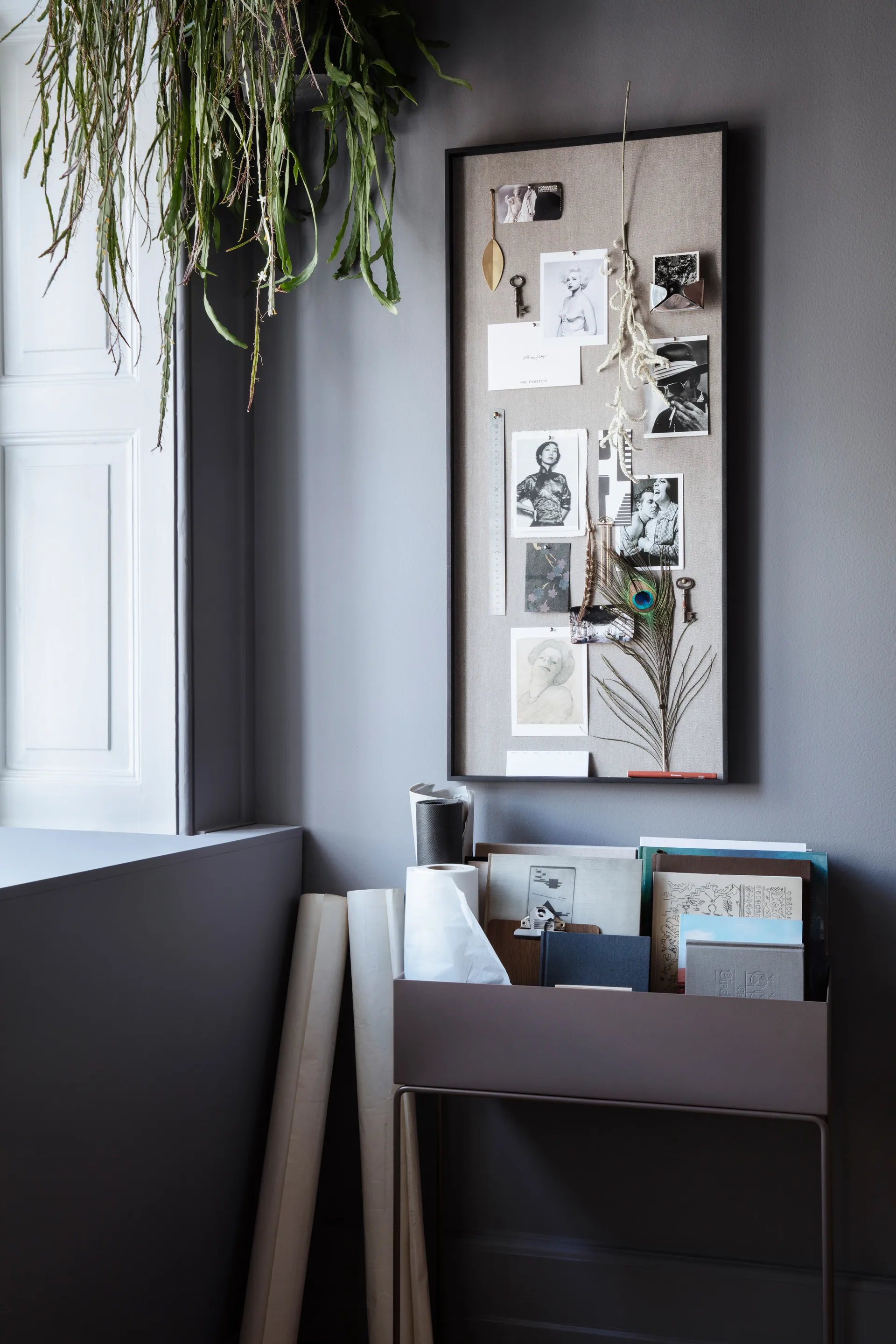 Ferm Living plant box, Dark grey (mörkgrå) Ferm Living