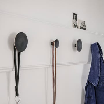 Flat Circle krok svart-mässing - liten, Ø 4 cm - Ferm LIVING