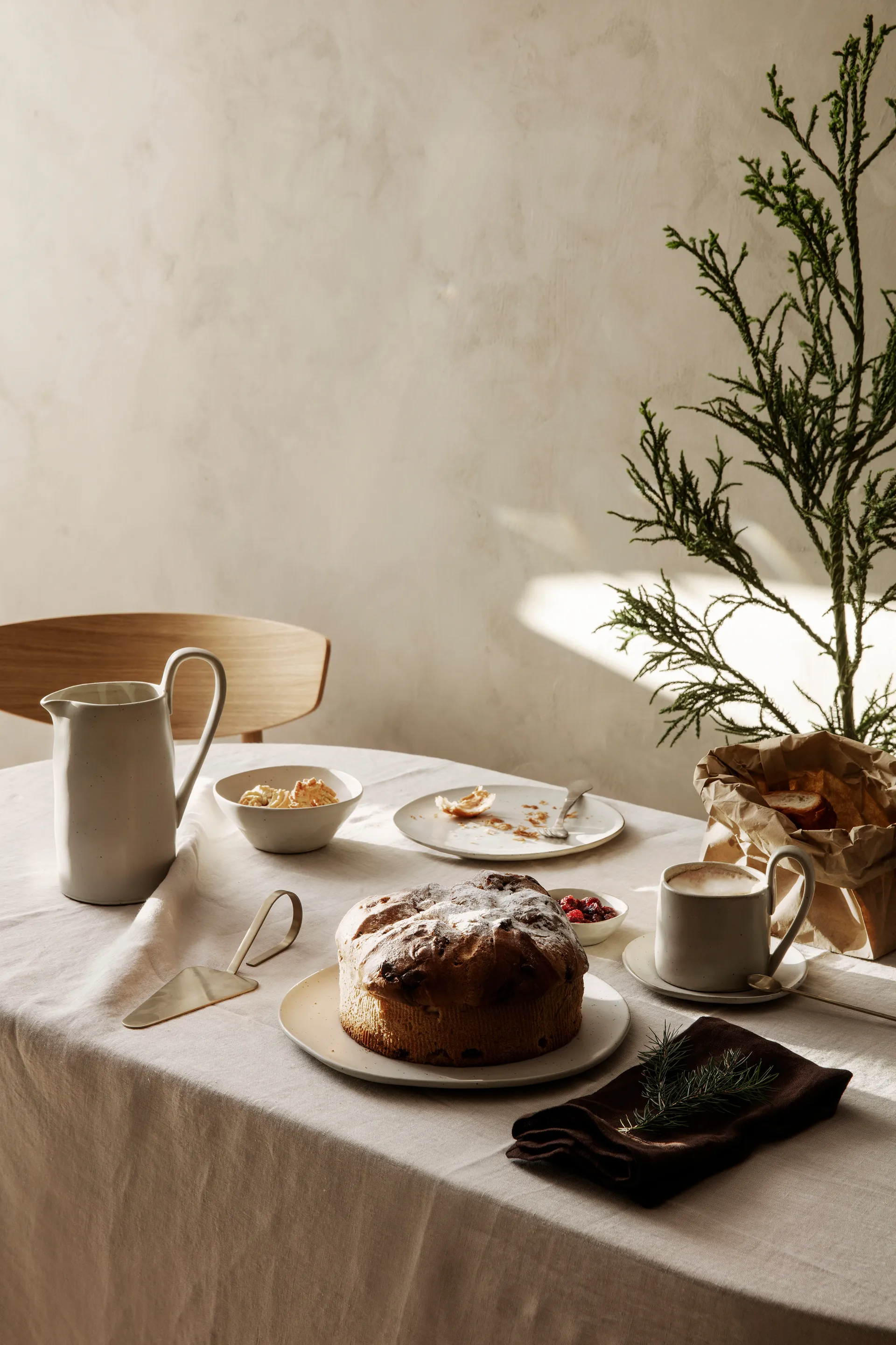 Flow tallrik 27 cm, Off-white speckle Ferm Living