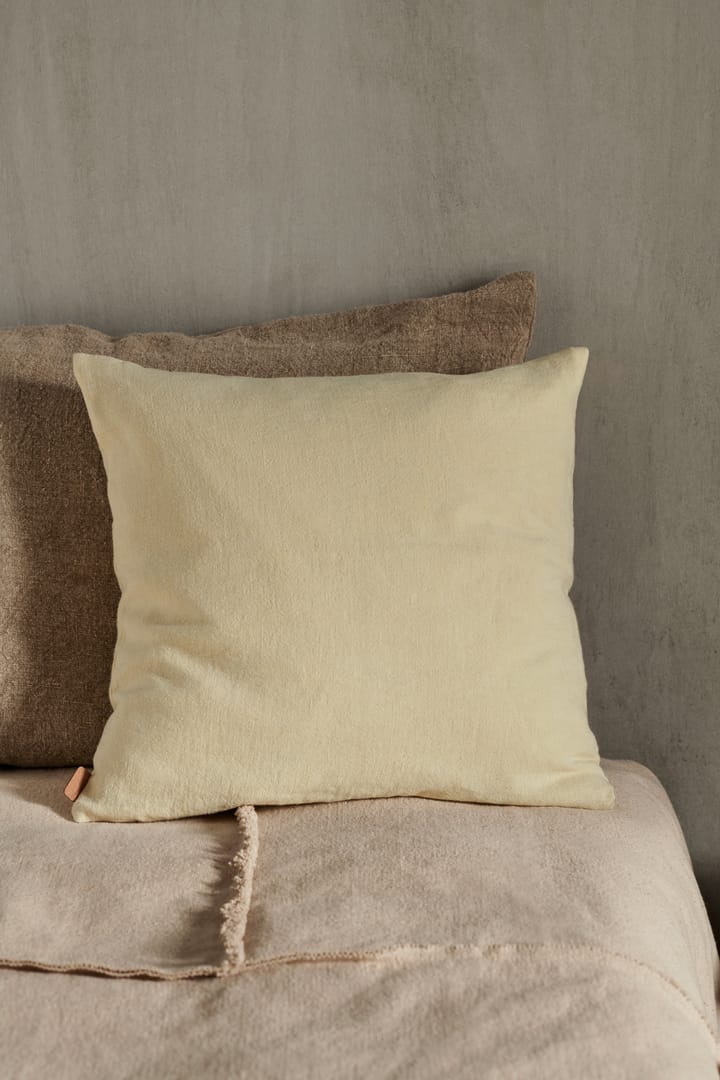 Heavy Linen kudde 50x50 cm - Lemon - ferm LIVING